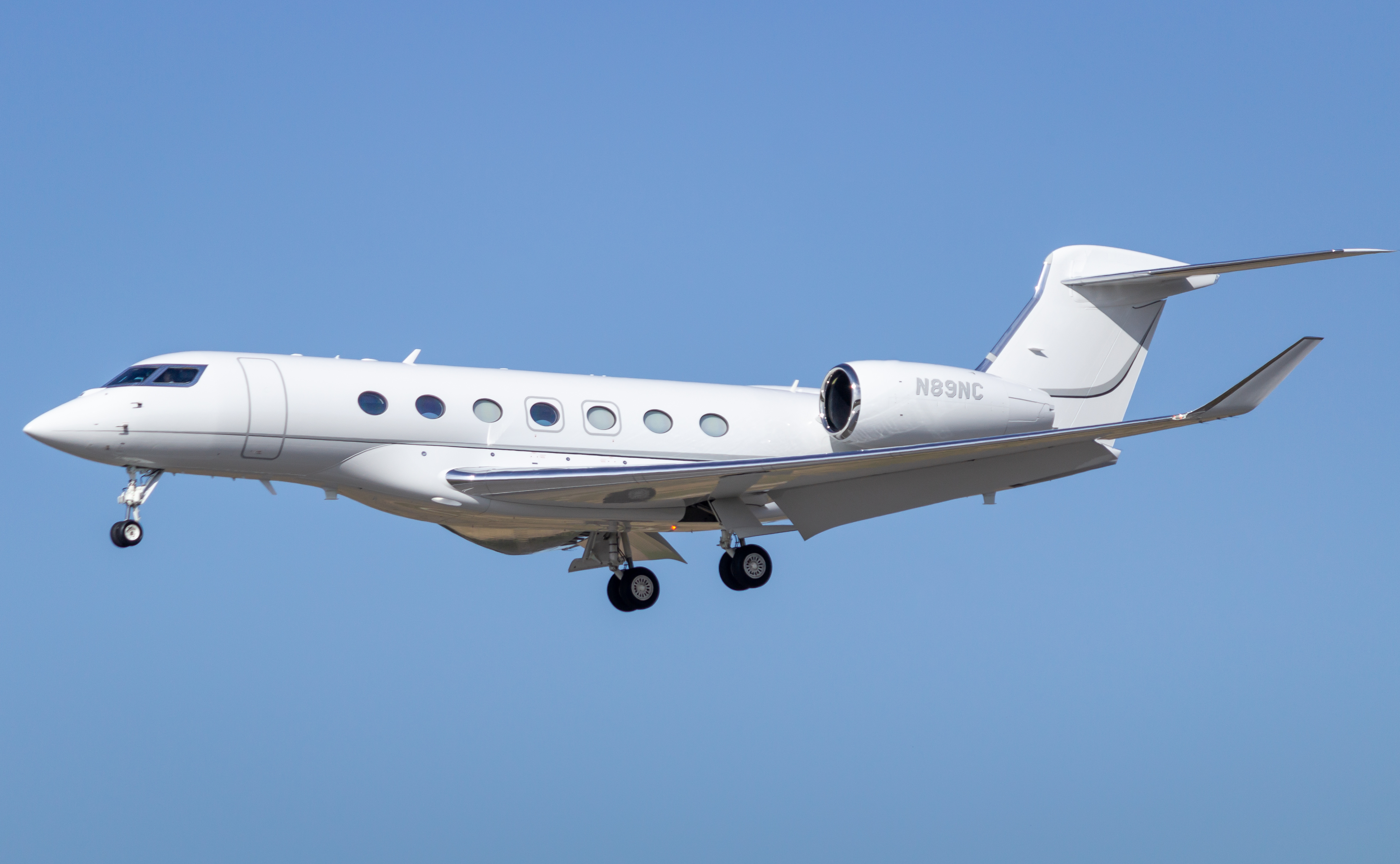 Full size: PRIVATE Gulfstream G600 N89NC at Birmingham Shuttlesworth International Airport