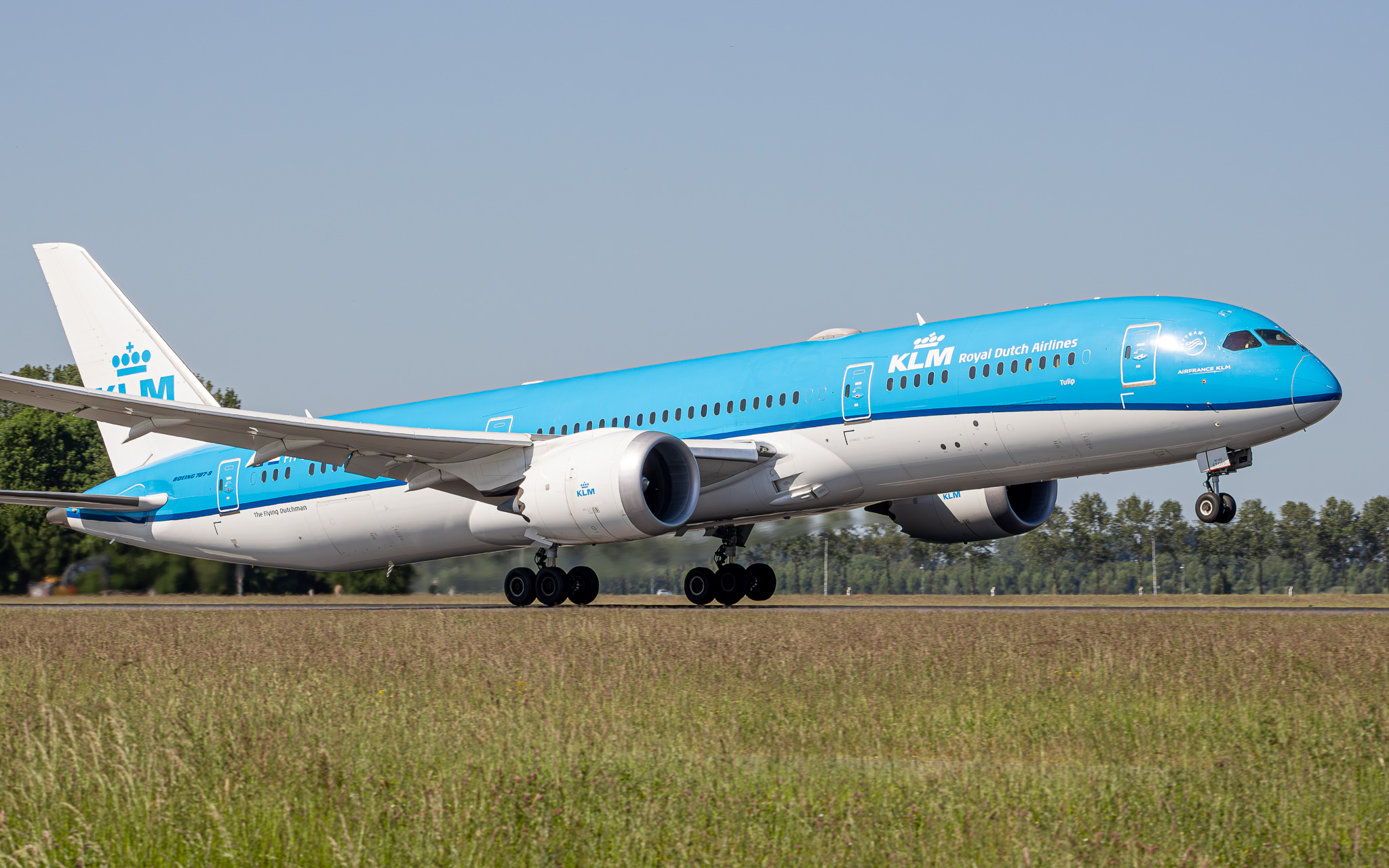 Full size: KLM Boeing 787-9 PH-BHP at Amsterdam Schiphol Airport