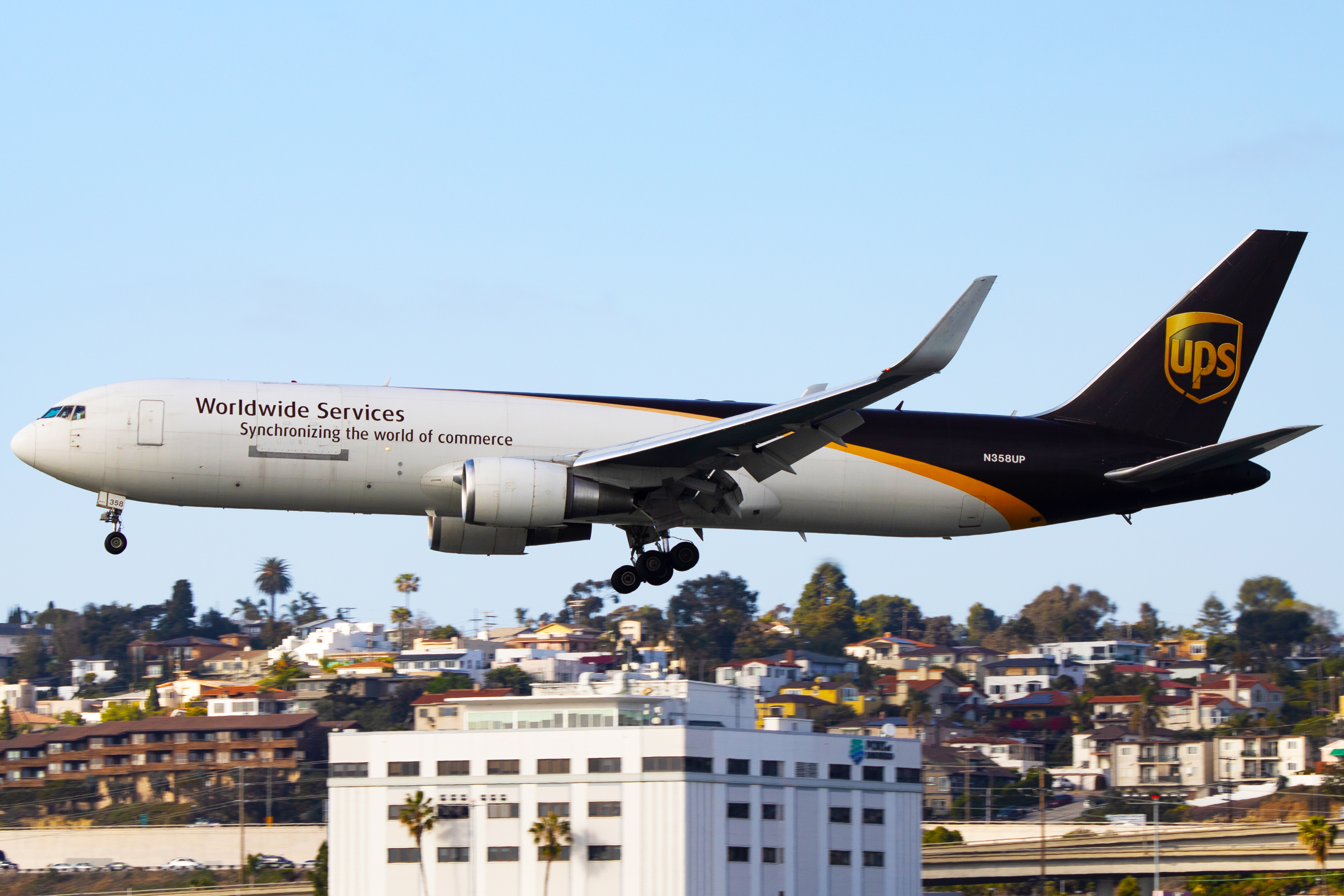 Full size: United Parcel Service Boeing 767-300F N358UP at San Diego International Airport