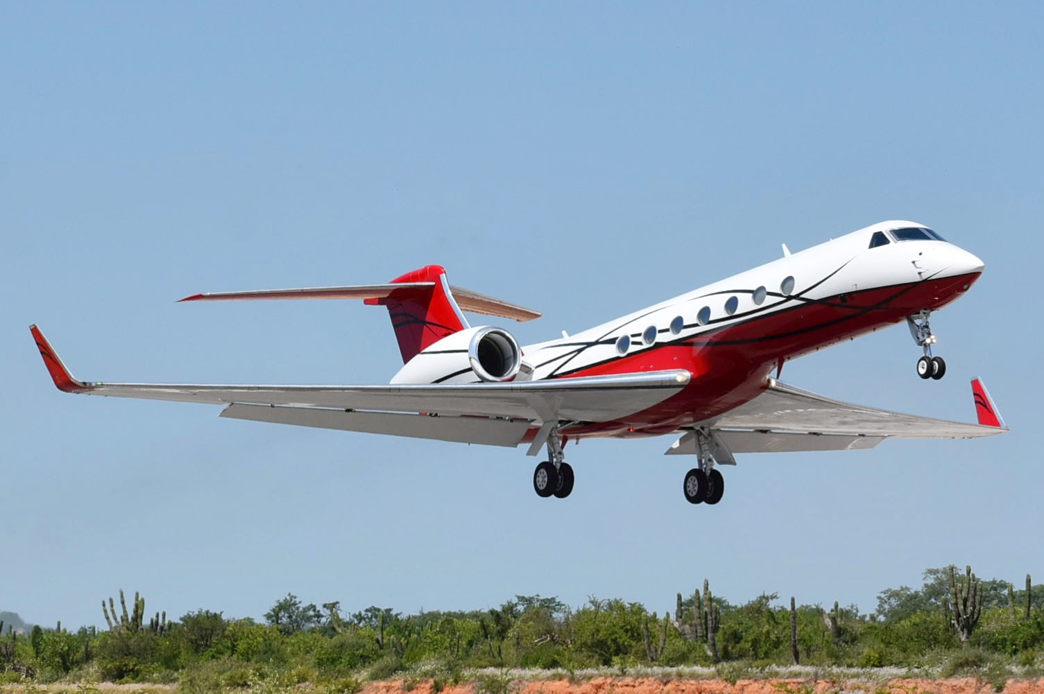 Full size: PRIVATE Gulfstream G550 N885GM at Aeropuerto de Cabo San Lucas Internacional