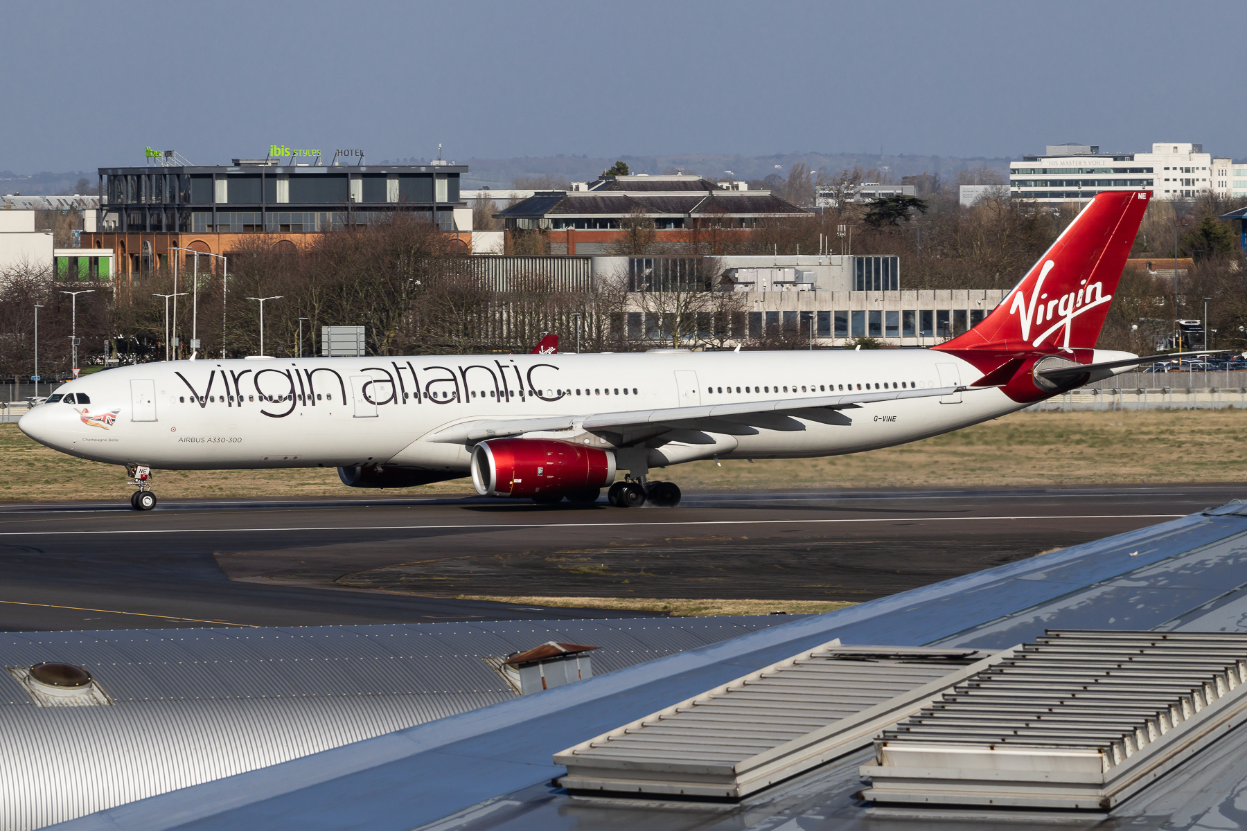 Full size: Virgin Atlantic Airbus A330-300 G-VINE at London Heathrow International Airport