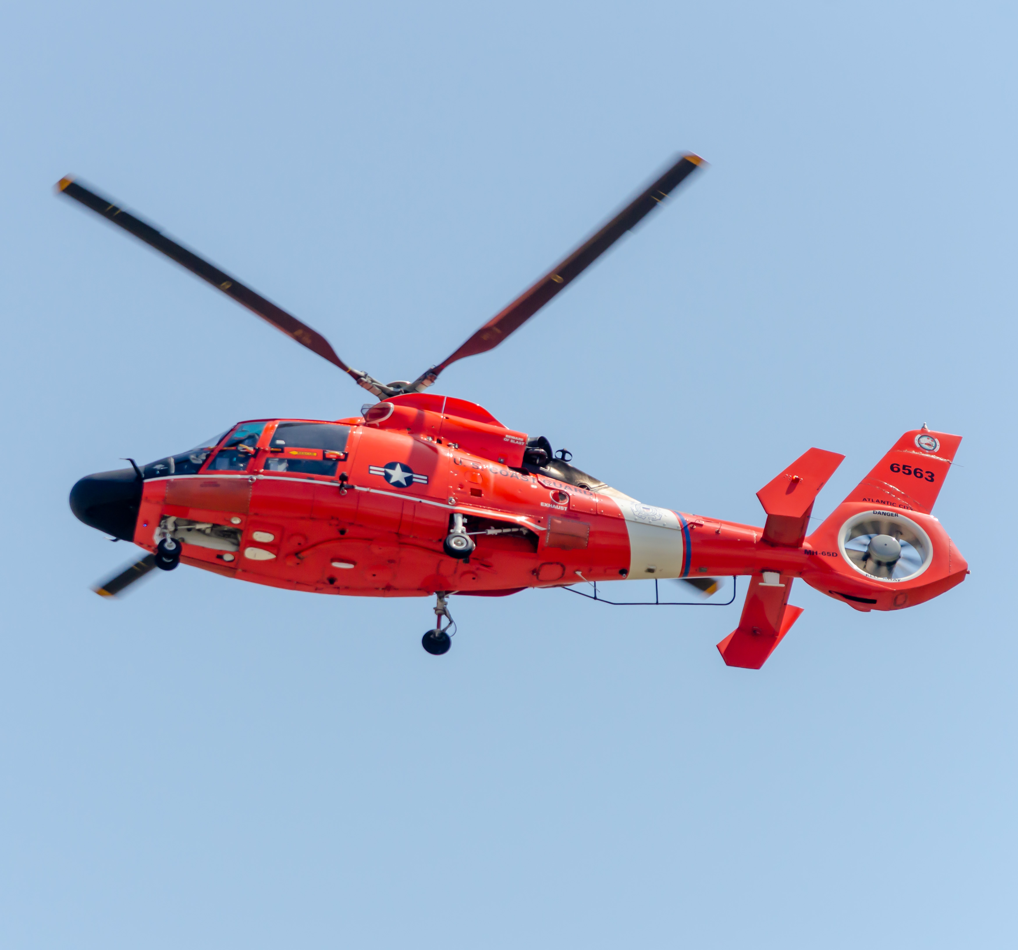 Full size: USCG - United States Coast Guard Aerospatiale HH-65C 6563 at Atlantic City International Airport