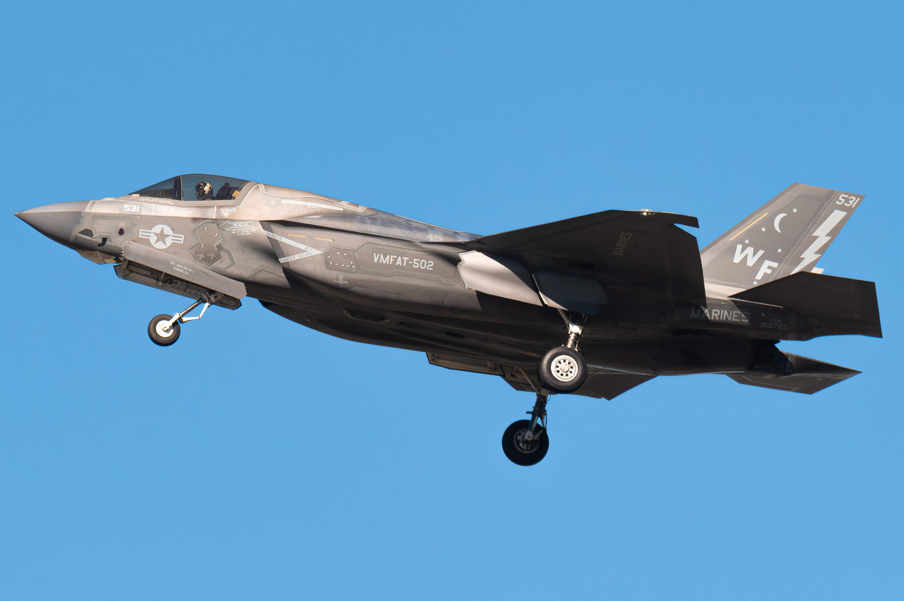 Full size: USMC - United States Marine Corp Lockheed Martin F-35 Lightning 168725 at Miramar MCAS (Joe Foss Field) Airport