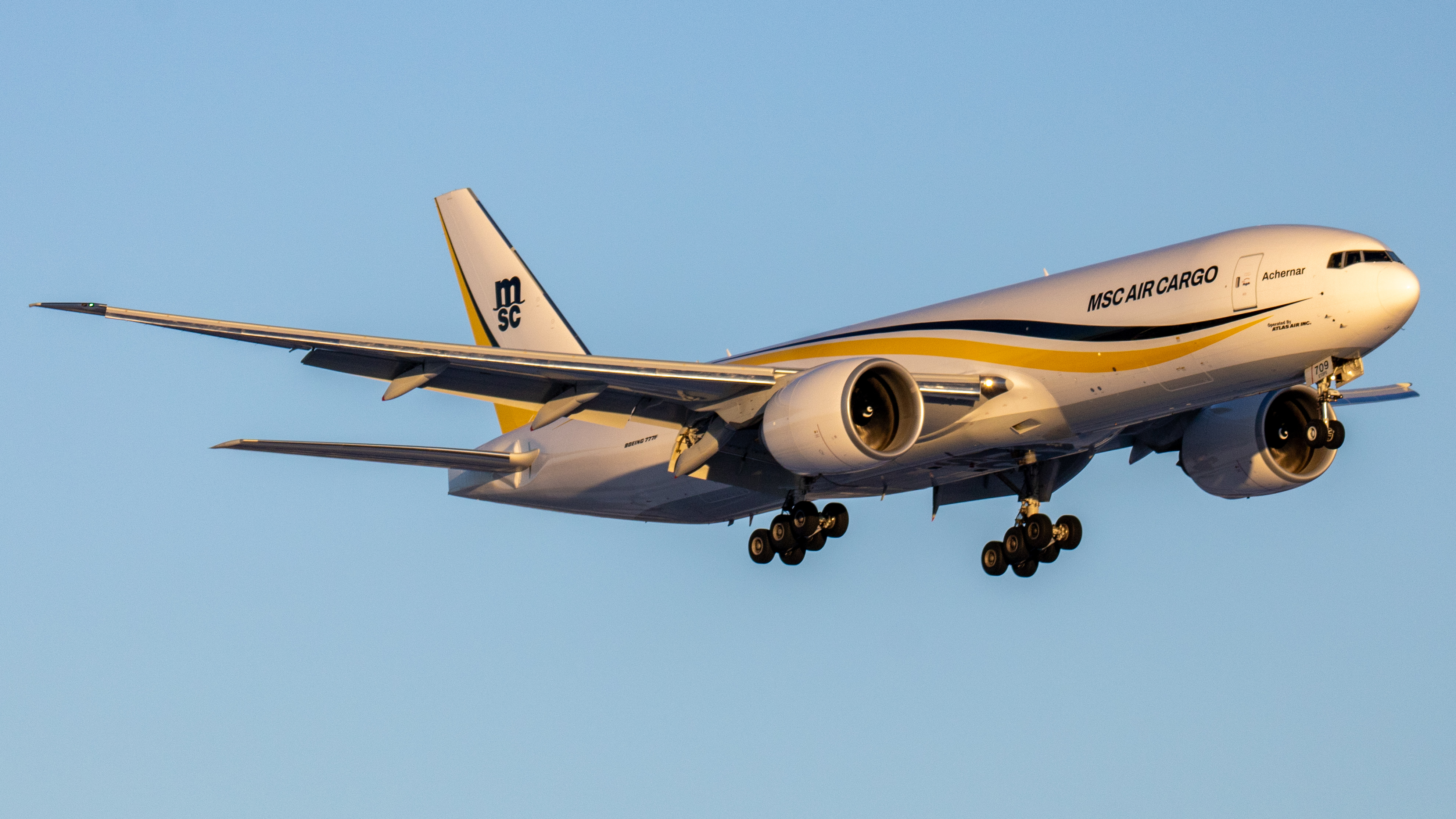Full size: MSC Air Cargo Boeing 777F N709GT at Indianapolis International Airport