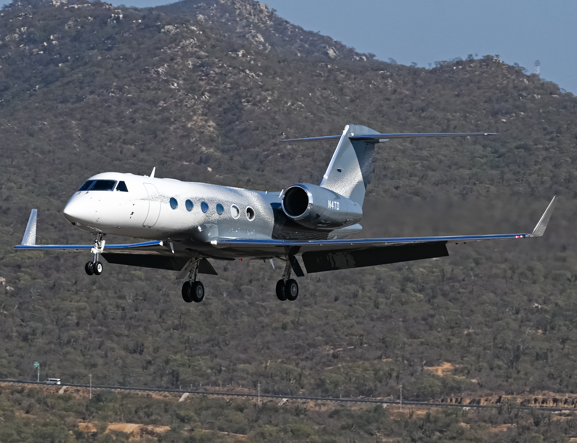 Full size: PRIVATE Gulfstream G450 N4TD at Aeropuerto de Cabo San Lucas Internacional