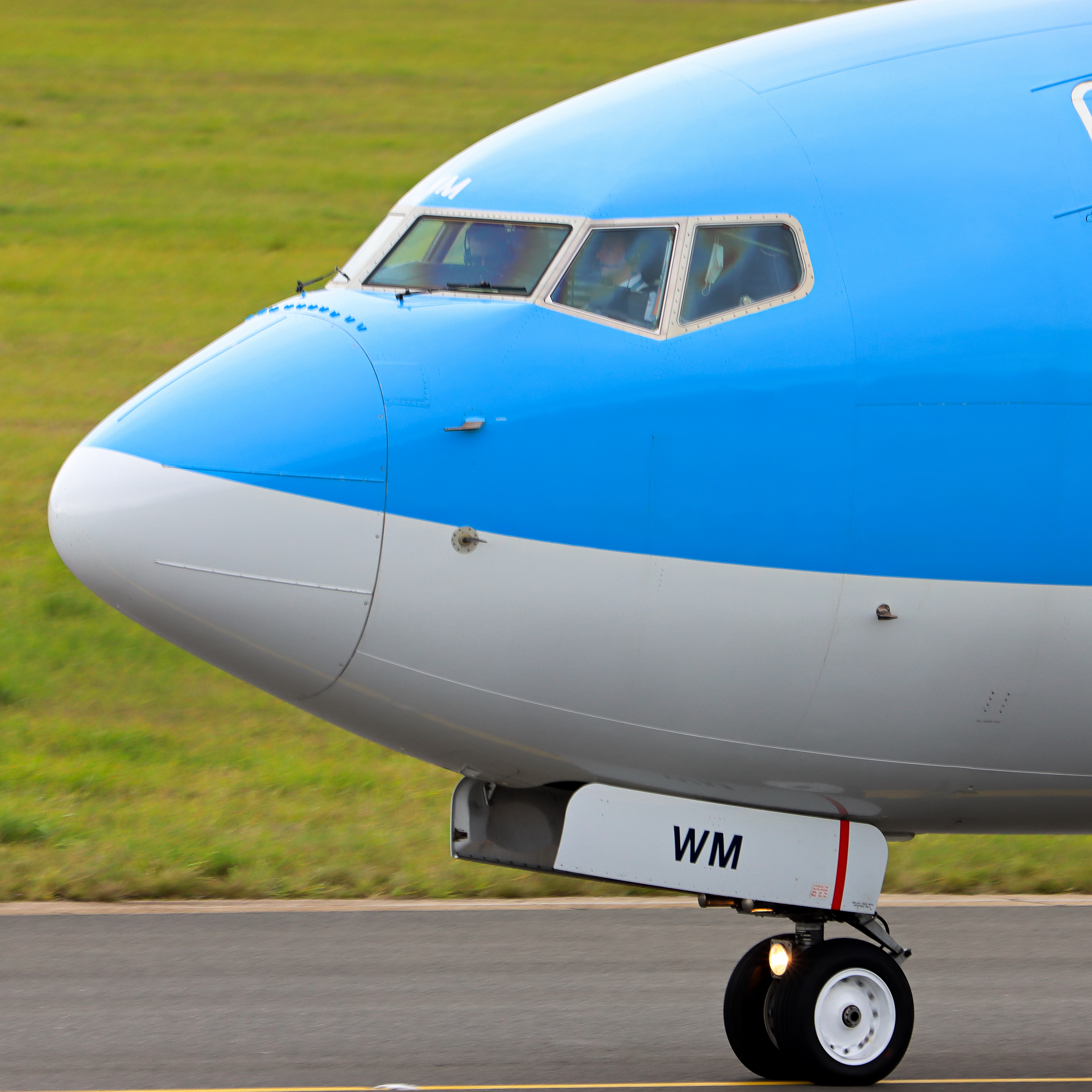 Full size: TUI Fly Boeing 737-800 G-TAWM at Birmingham Airport