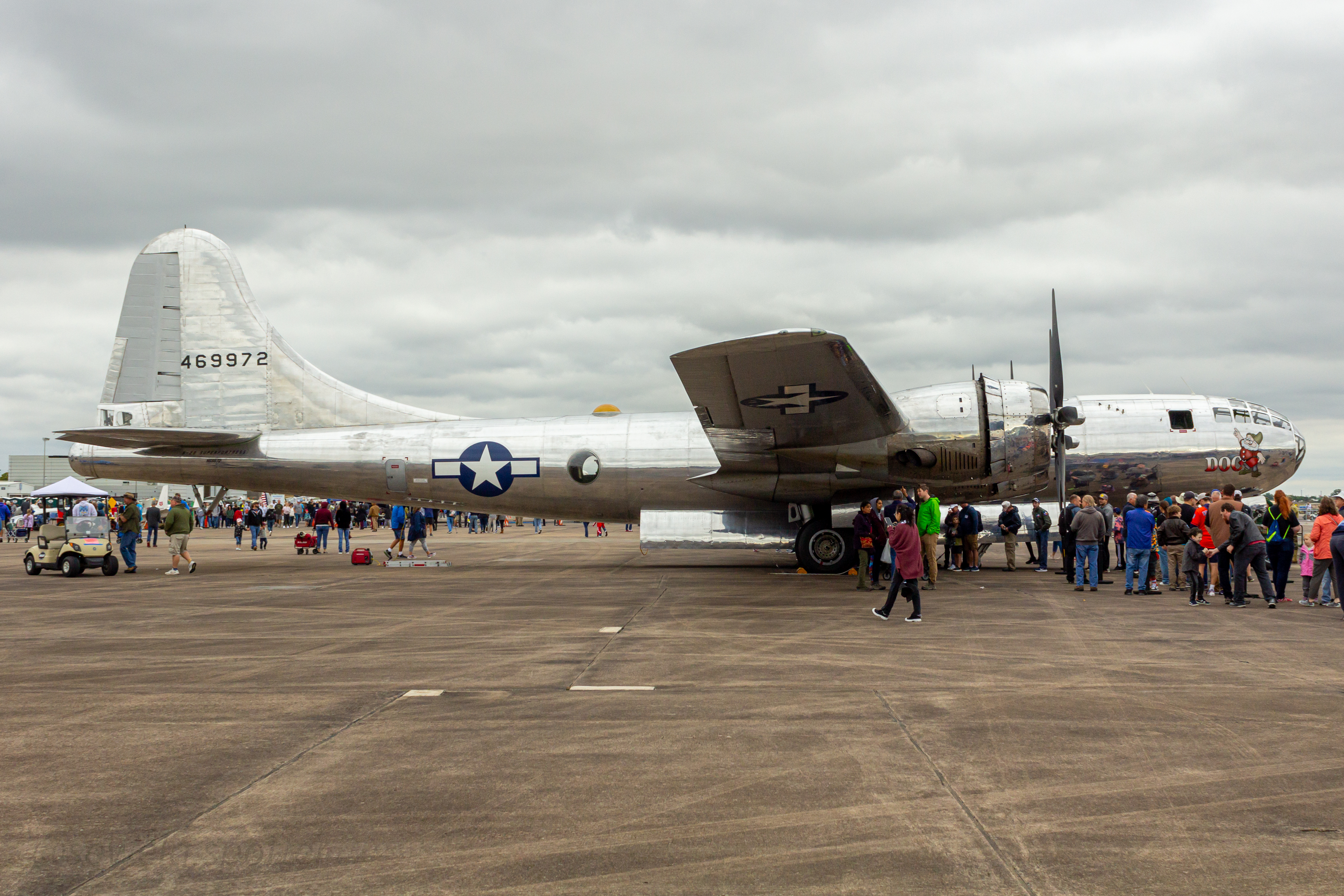 Full size: PRIVATE Boeing B-29 SuperFortress N69972 at Ellington Airport