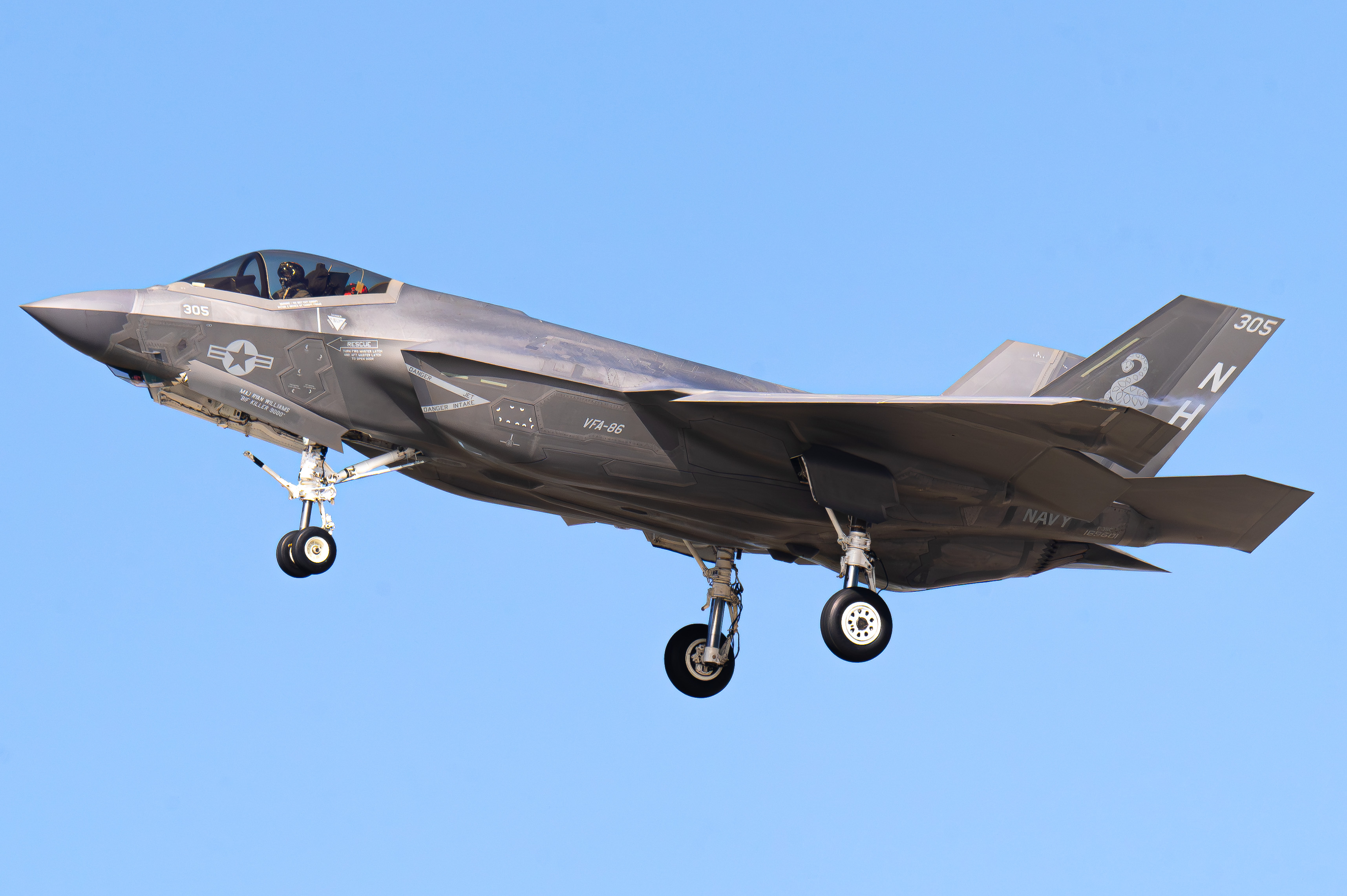 Full size: USN - United States Navy Lockheed Martin F-35 Lightning 169601 at North Island NAS