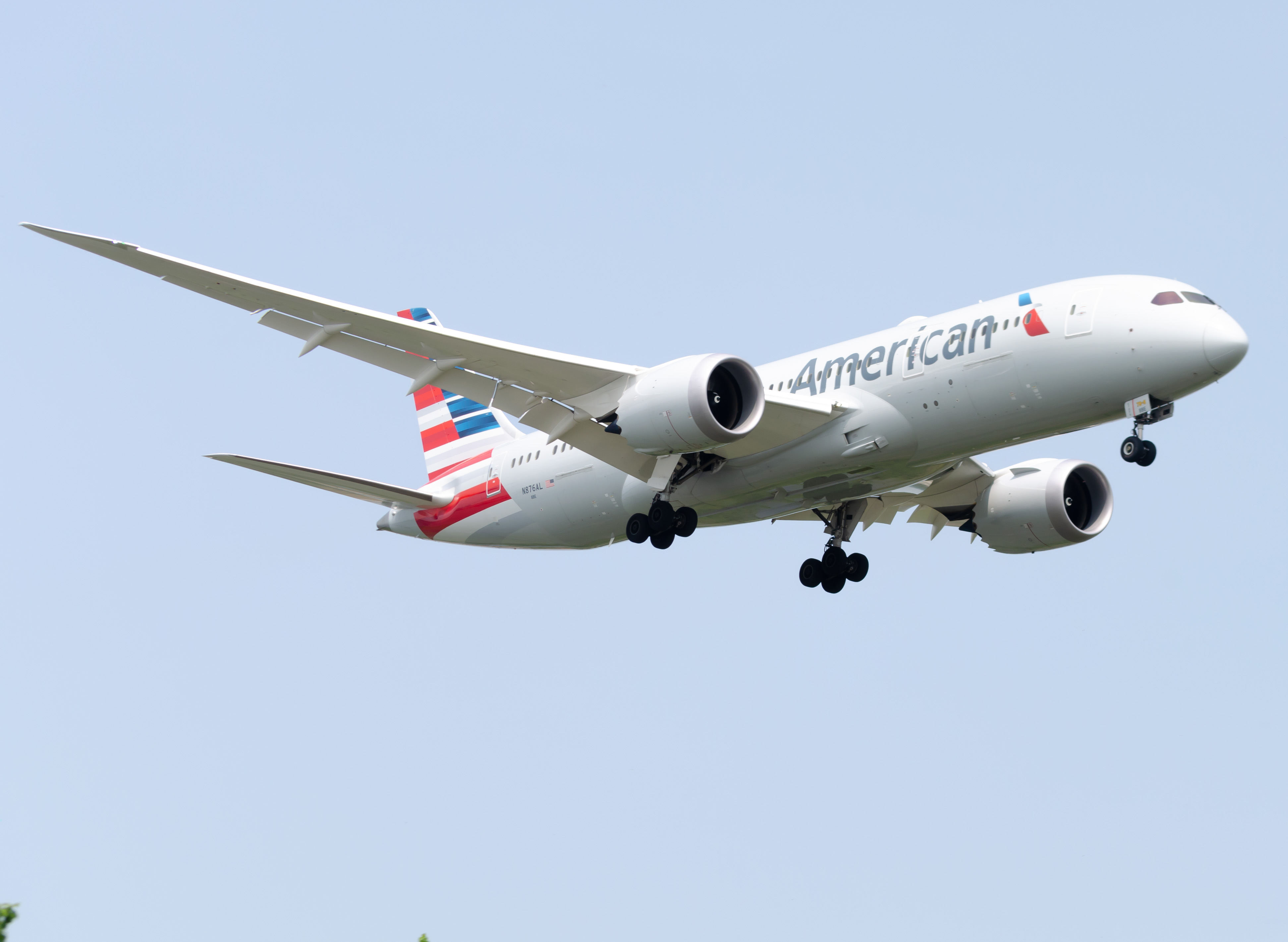 Full size: American Airlines Boeing 787-8 N876AL at Philadelphia International Airport