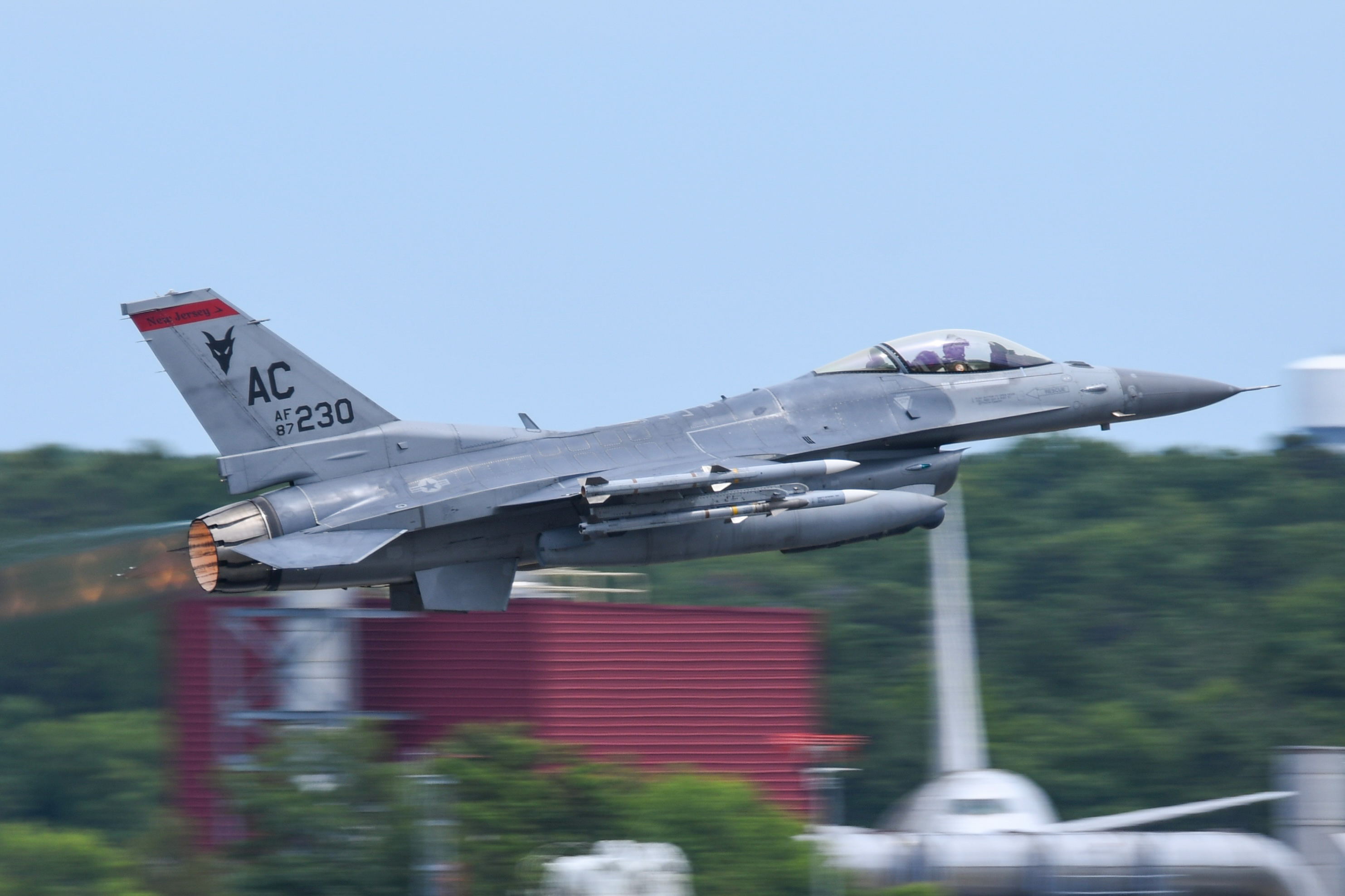 Full size: Air National Guard General Dynamics F-16 Fighting Falcon 87-0230 at Atlantic City International Airport