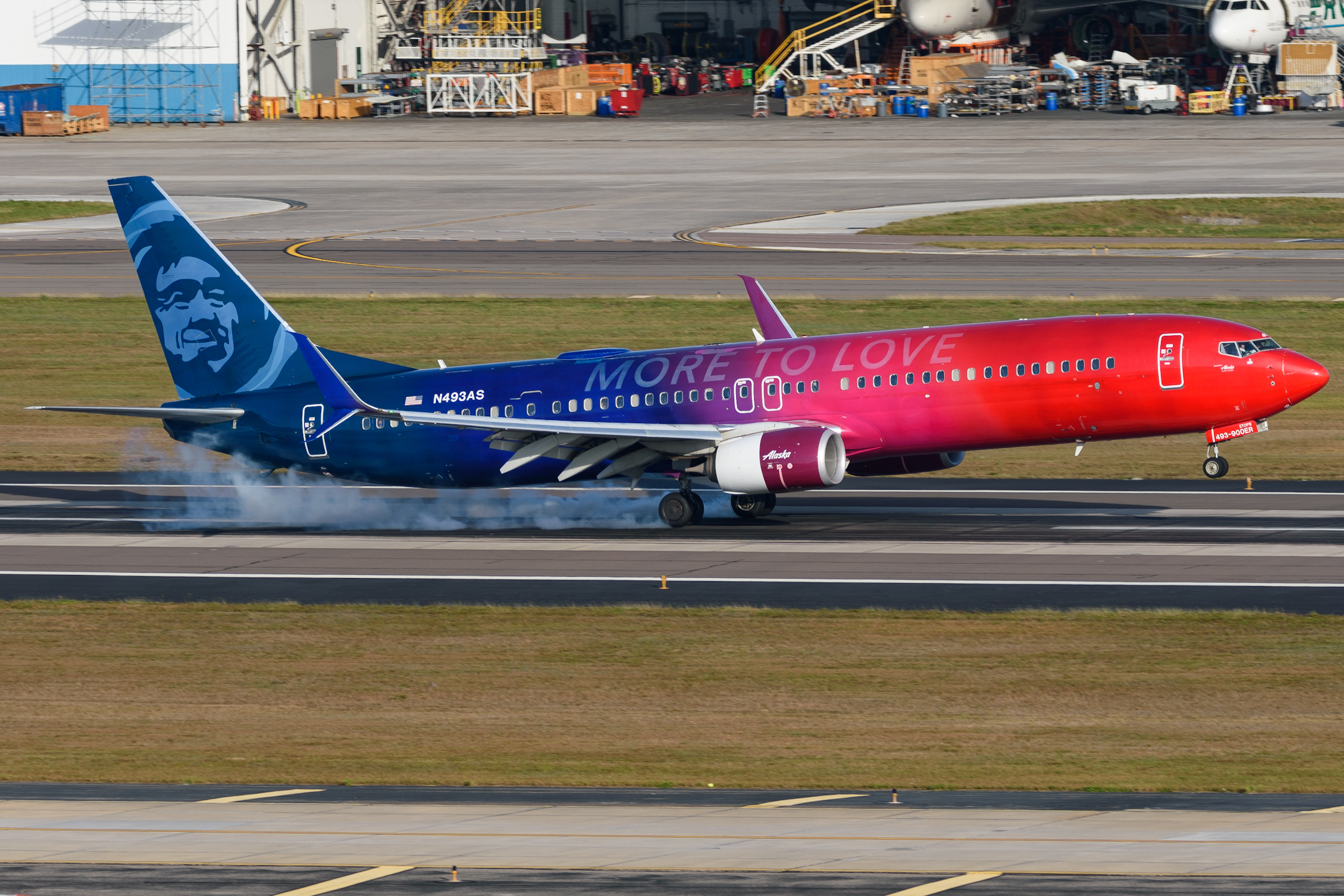 Full size: Alaska Airlines Boeing 737-900ER N493AS at Tampa International Airport