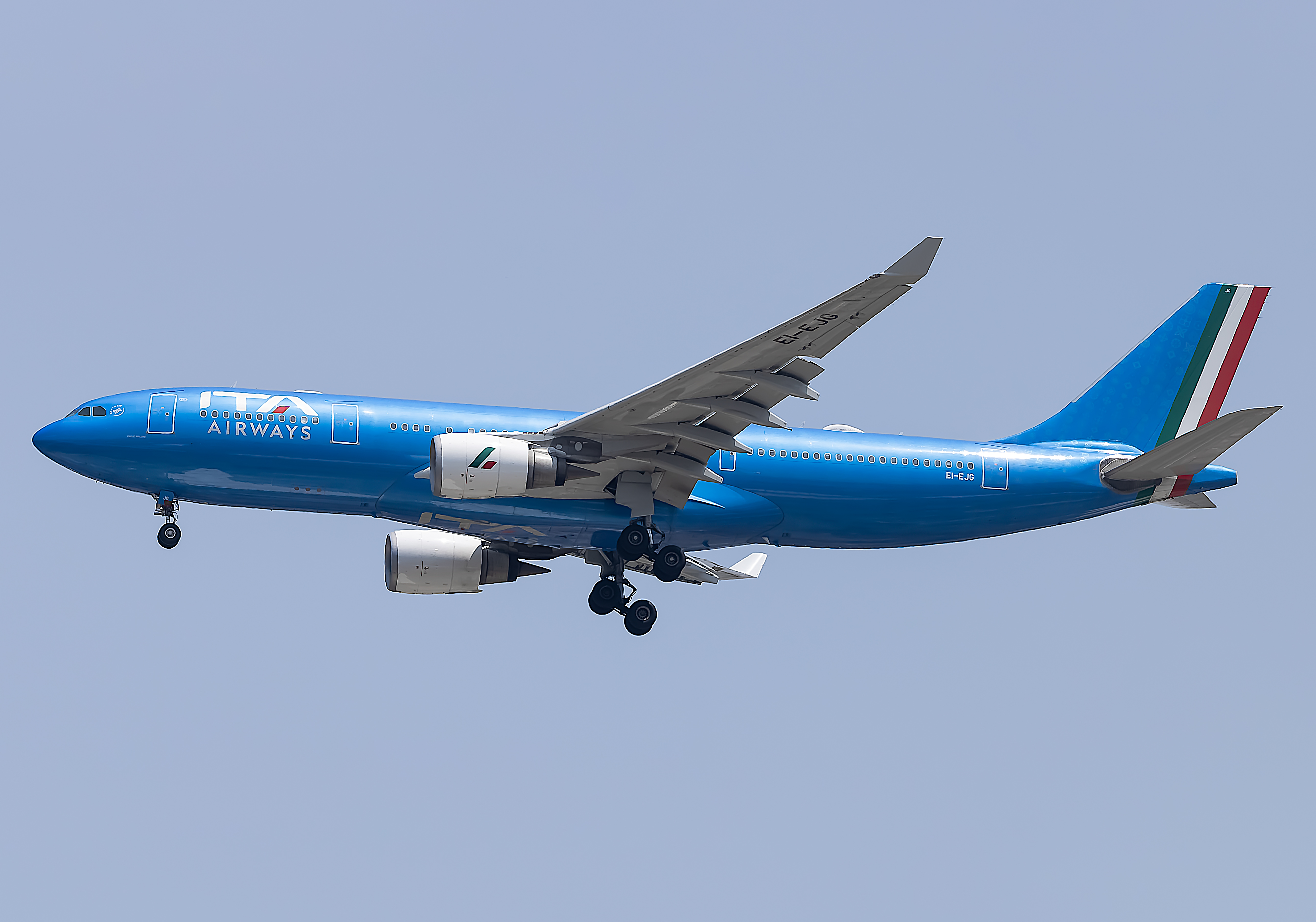 Full size: ITA Airways Airbus A330-200 EI-EJG at Washington Dulles International Airport