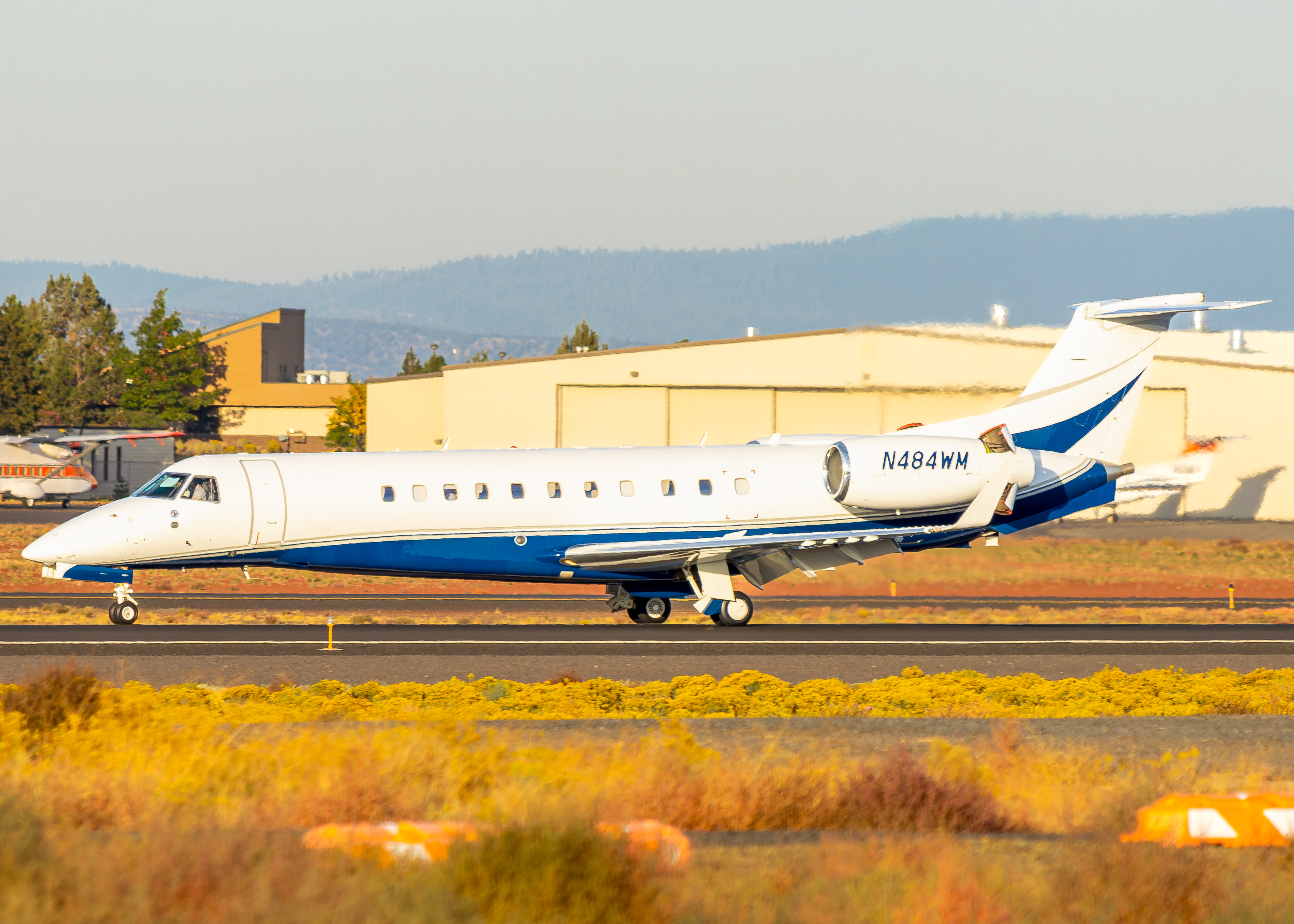 Full size: PRIVATE Embraer Legacy 600 N484WM at Roberts Field Airport