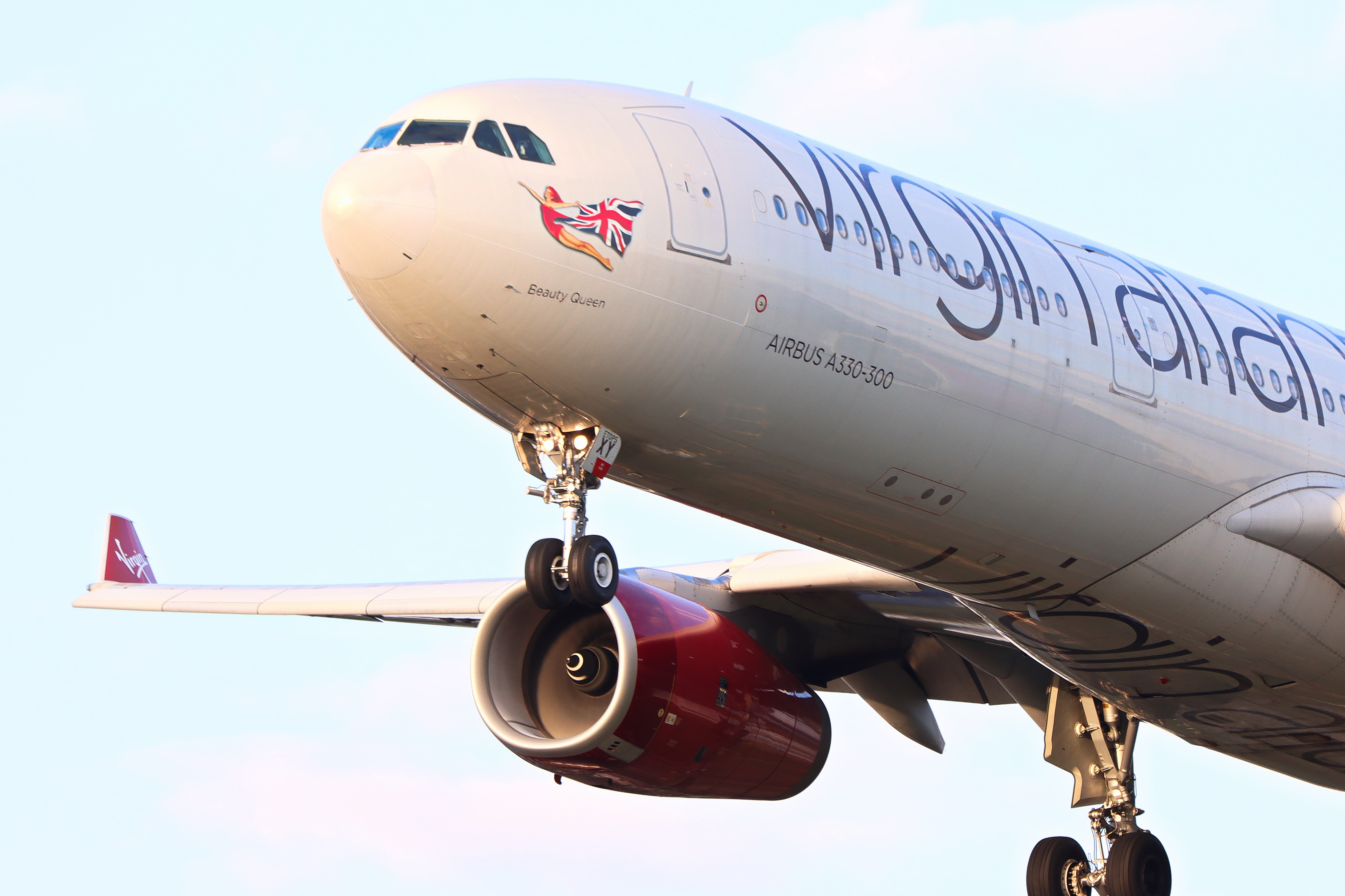 Full size: Virgin Atlantic Airbus A330-300 G-VSXY at London Heathrow International Airport