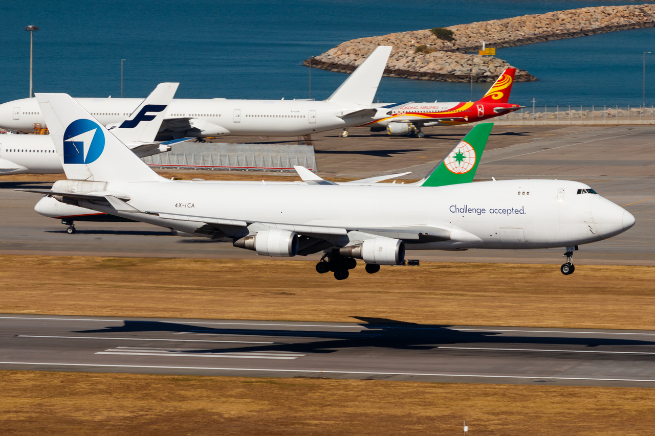 Full size: Challenge Airlines Boeing 747-400F 4X-ICA at Hong Kong International Airport