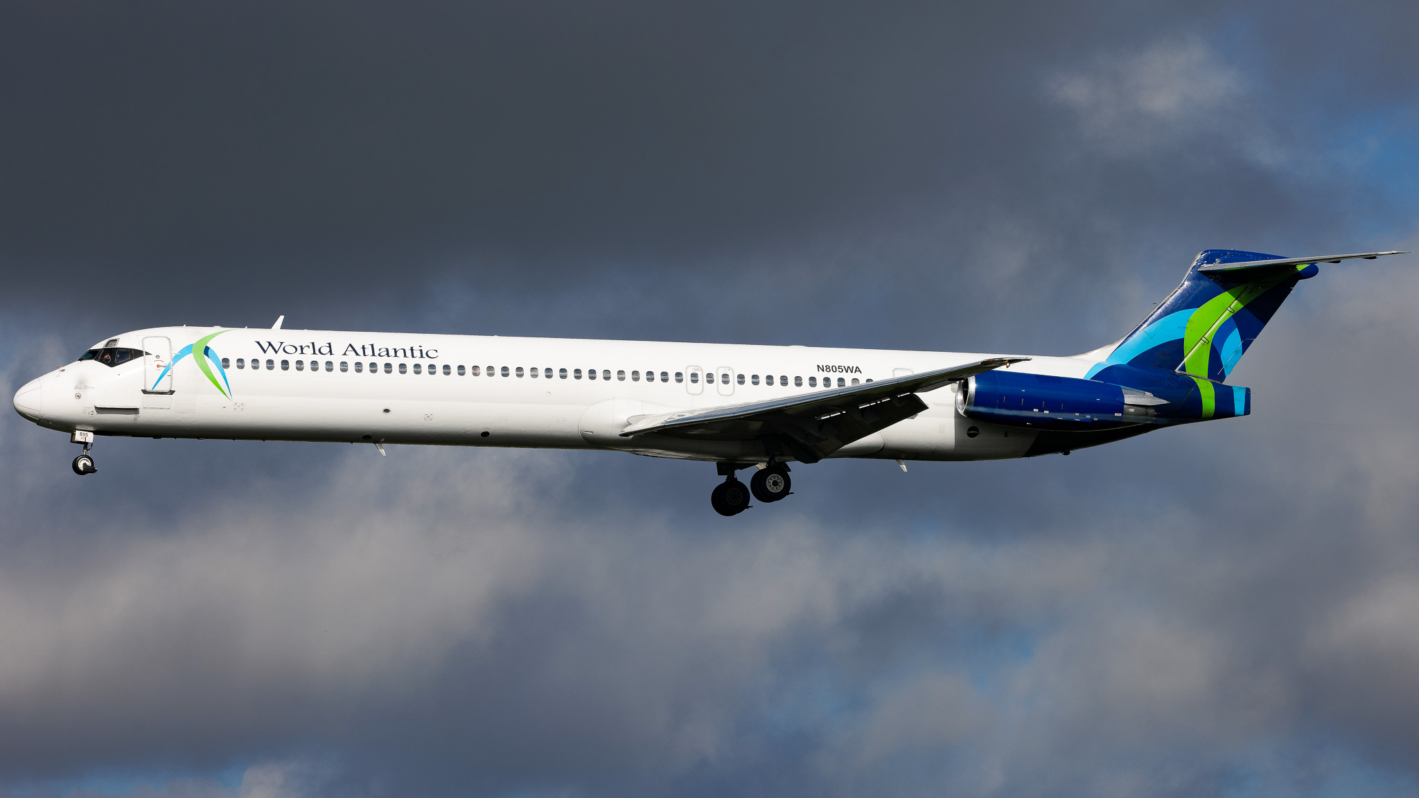 Full size: World Atlantic Airlines McDonnell Douglas MD-83 N805WA at Tampa International Airport