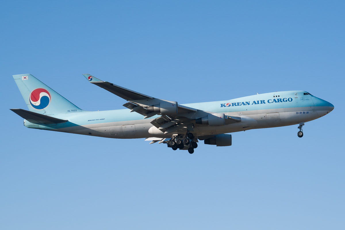 Full size: Korean Air Cargo Boeing 747-400F HL7603 at Frankfurt International Airport