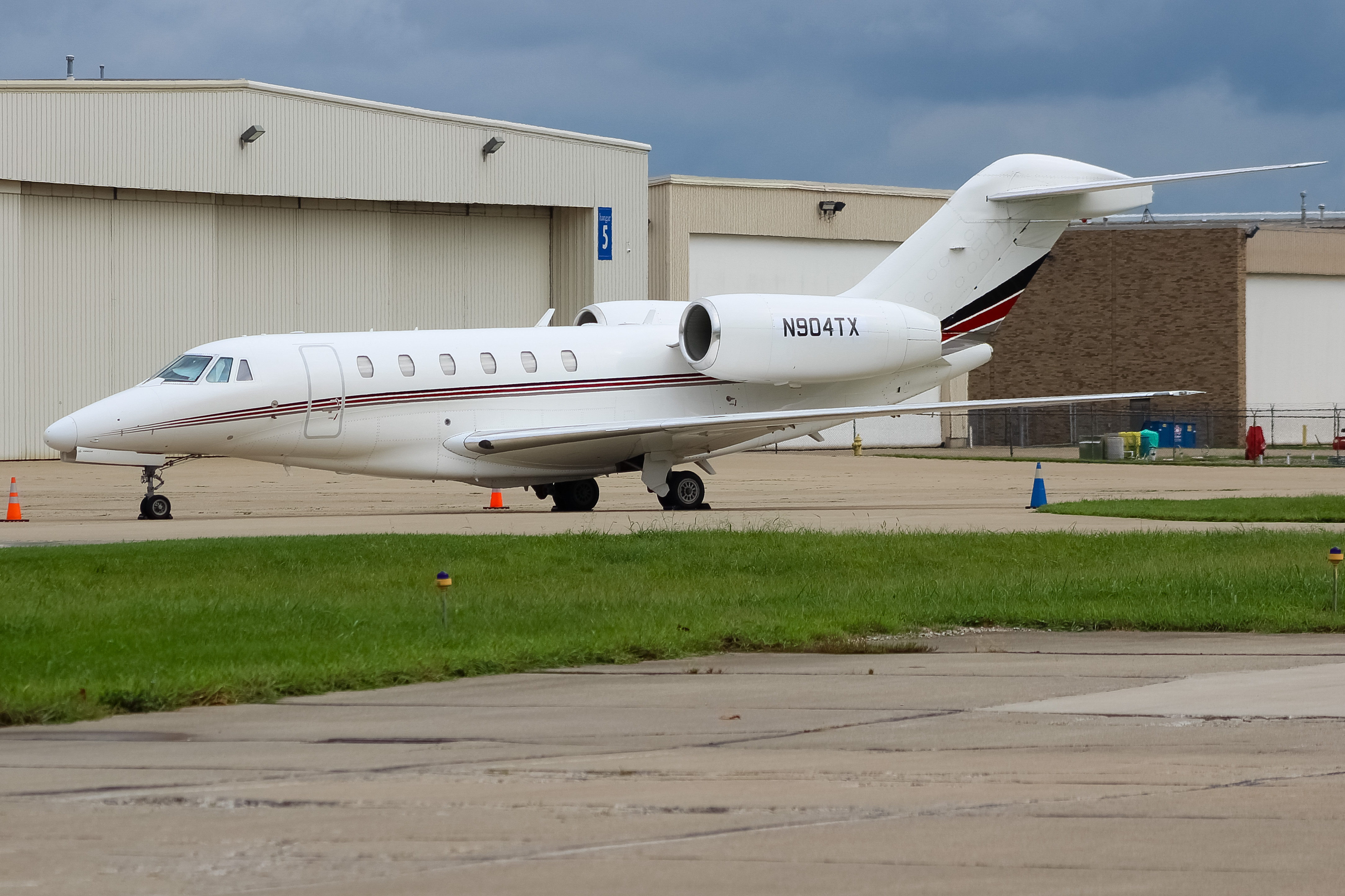 Full size: PRIVATE  Cessna Citation 750 X N904TX at Cincinnati Municipal Airport/Lunken Field