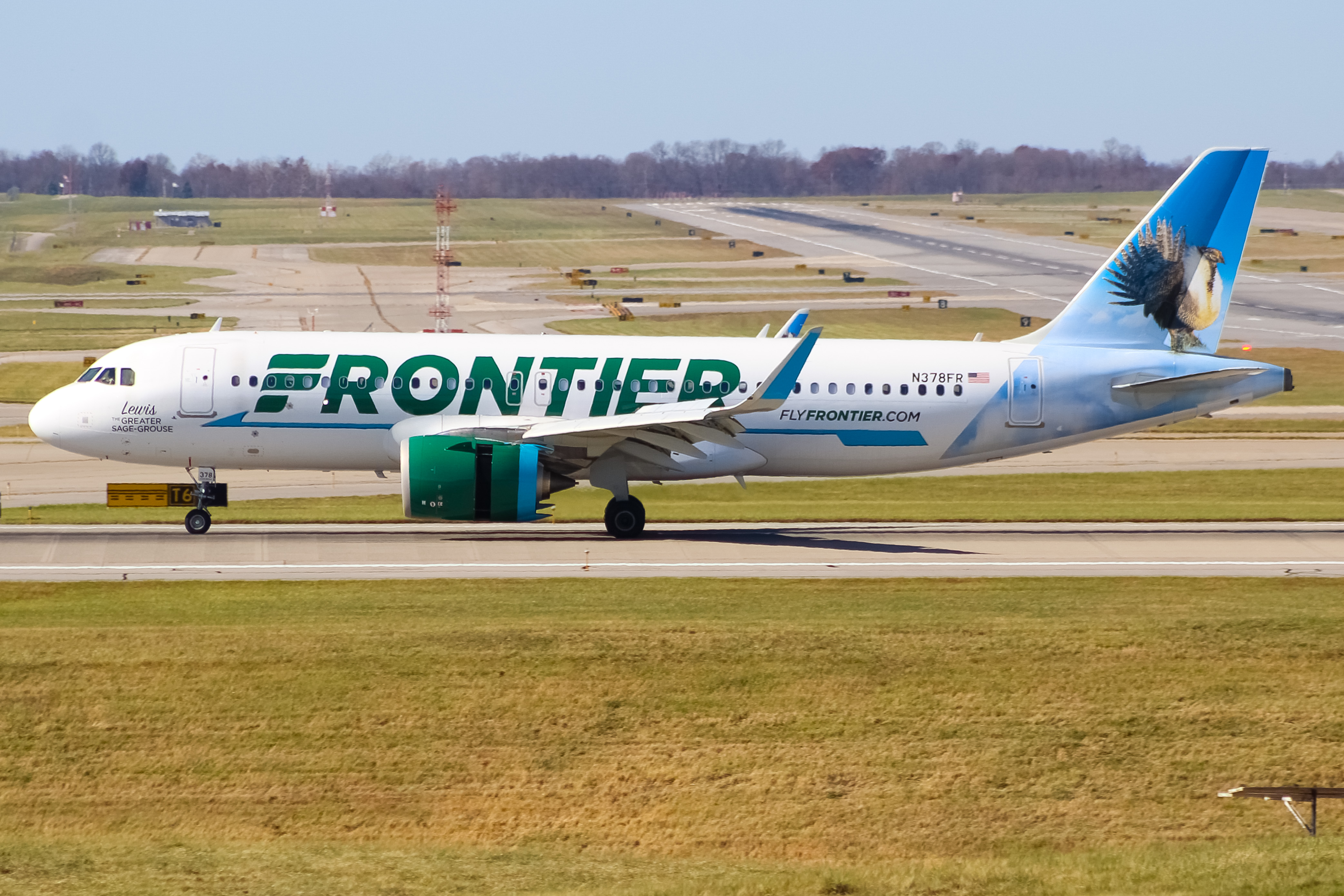 Full size: Frontier Airlines Airbus A320NEO N378FR at Cincinnati/Northern Kentucky International Airport