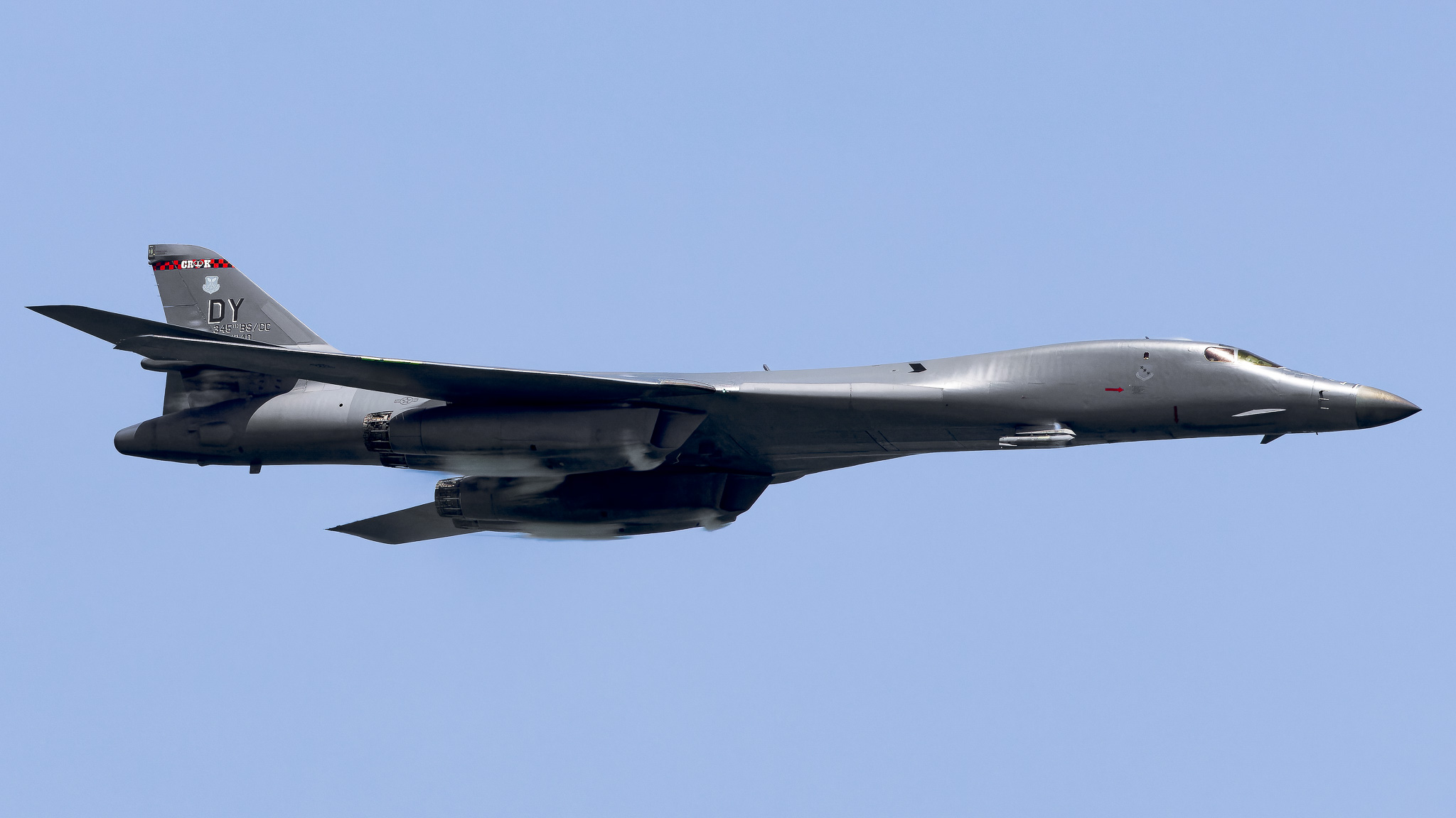 Full size: USAF - United States Air Force Rockwell B-1B Lancer 86-0140 at Miami International Airport