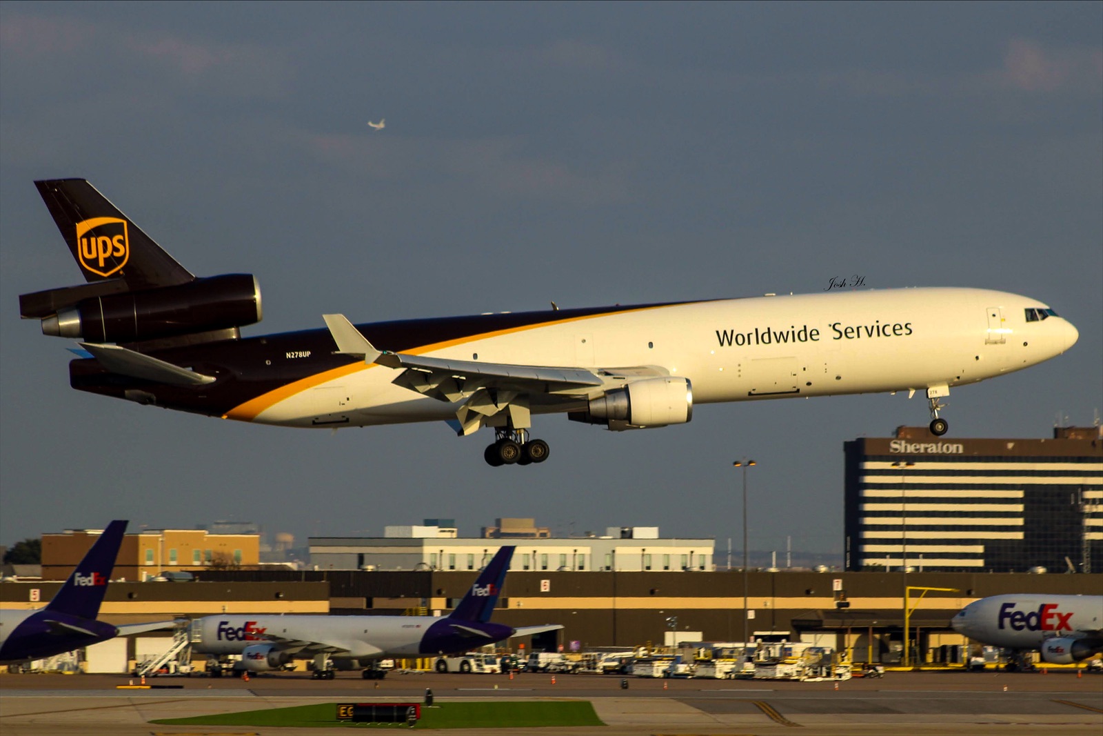 Full size: United Parcel Service Mcdonnell Douglas MD-11F N278UP at Dallas-Fort Worth International Airport