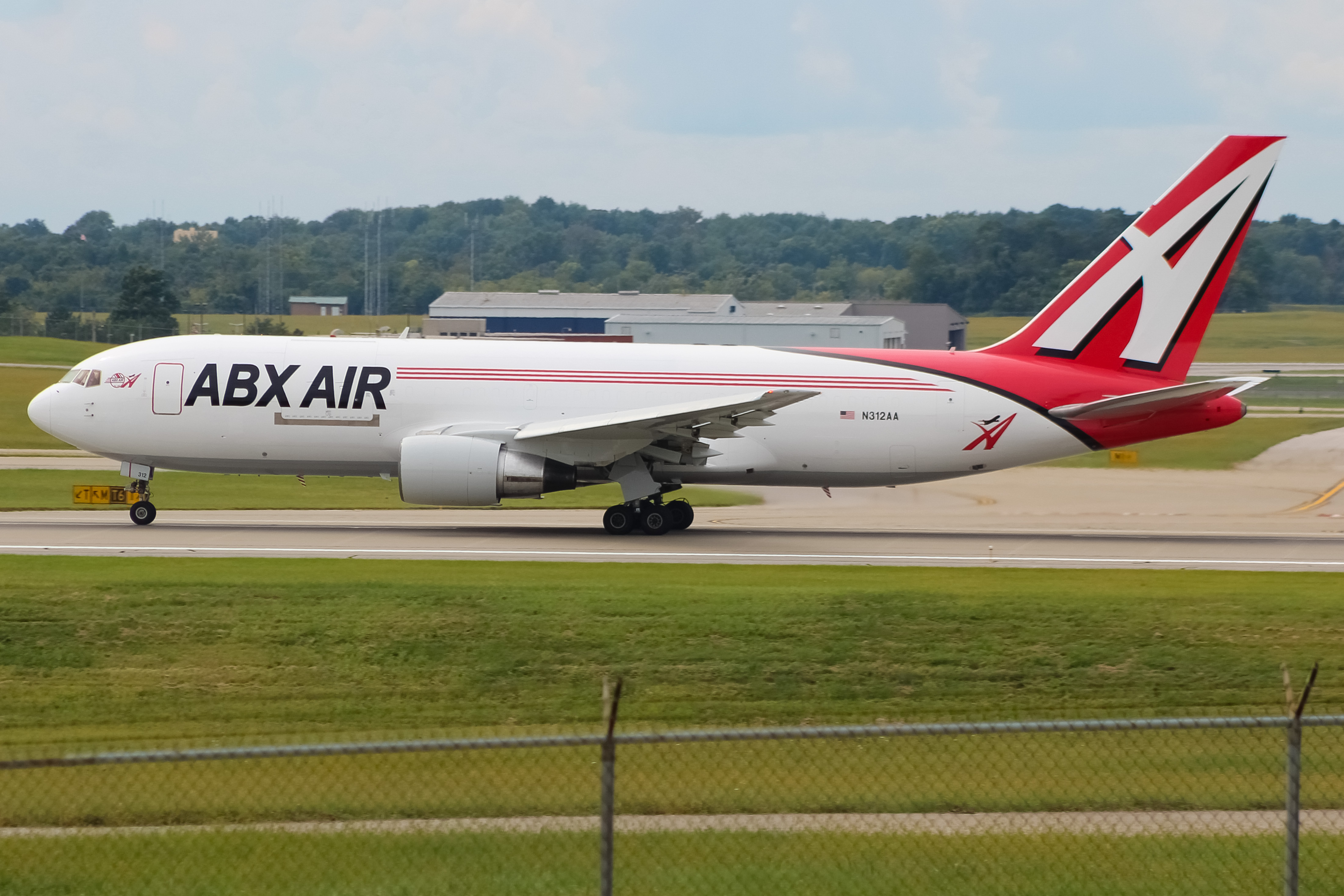Full size: ABX Air Boeing 767-200F N312AA at Cincinnati/Northern Kentucky International Airport