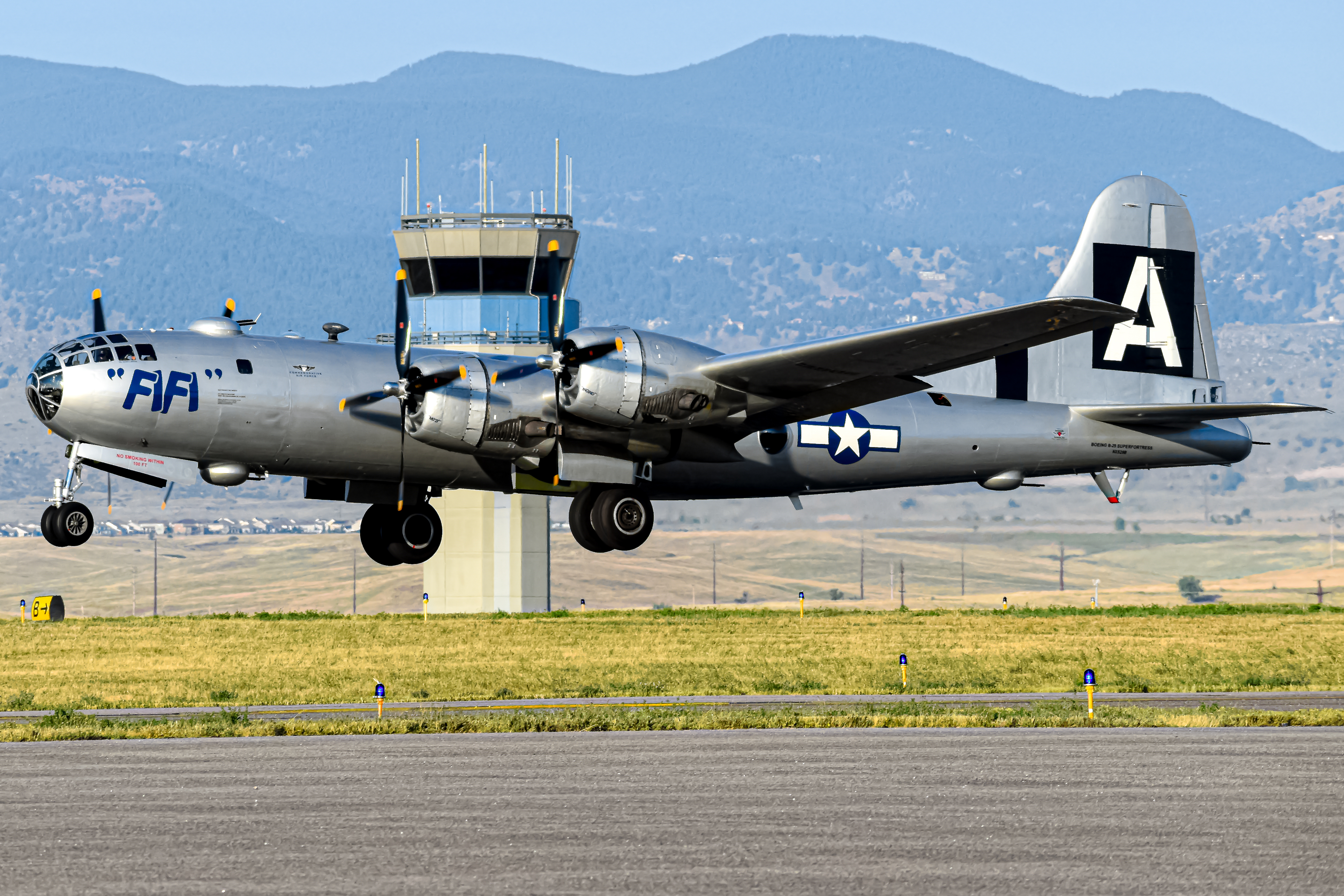 Full size: PRIVATE Boeing B-29 Superfortress N529B at Rocky Mountain Metro Airport