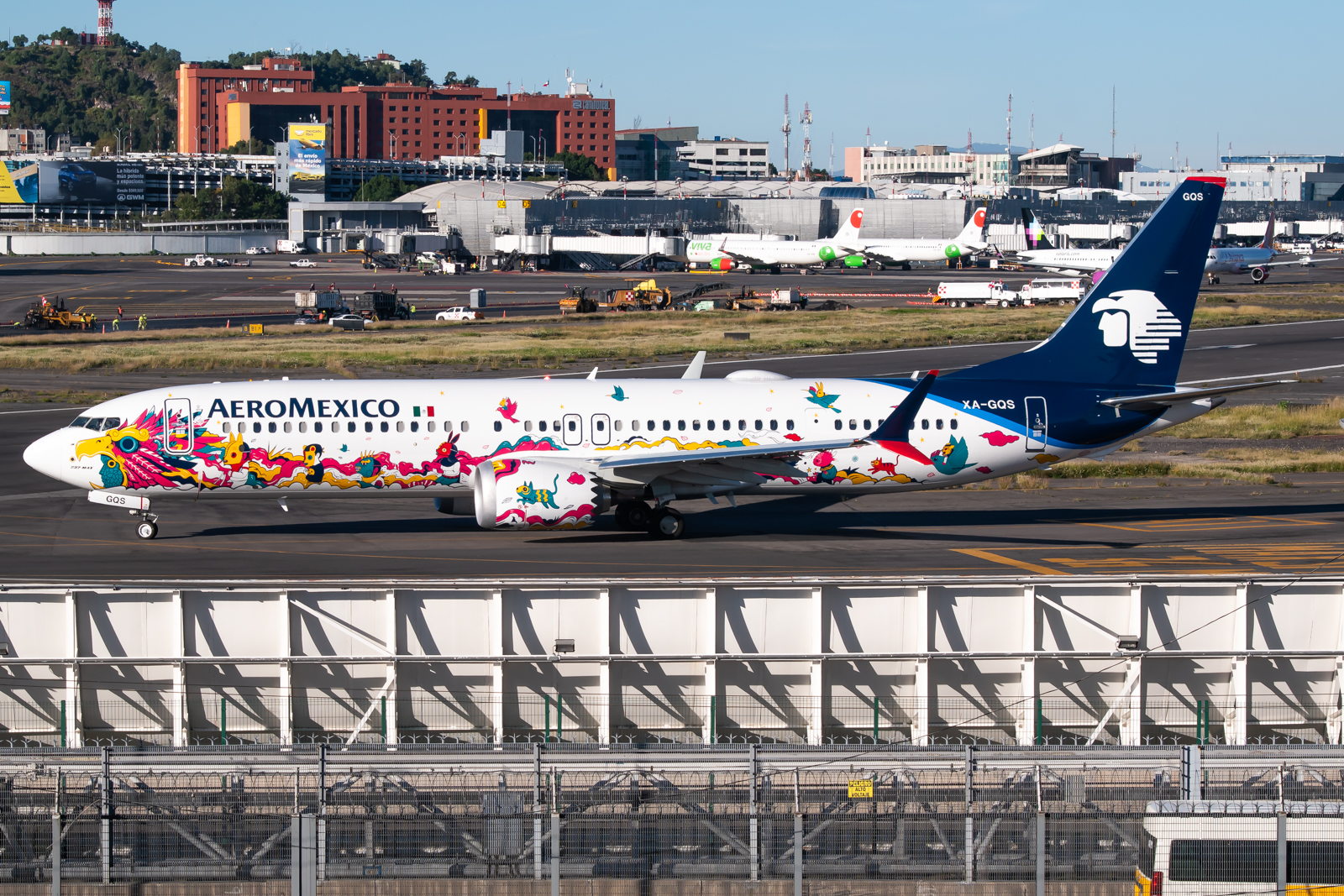 Full size: Aeromexico Boeing 737 MAX 9 XA-GQS at Mexico City International Airport