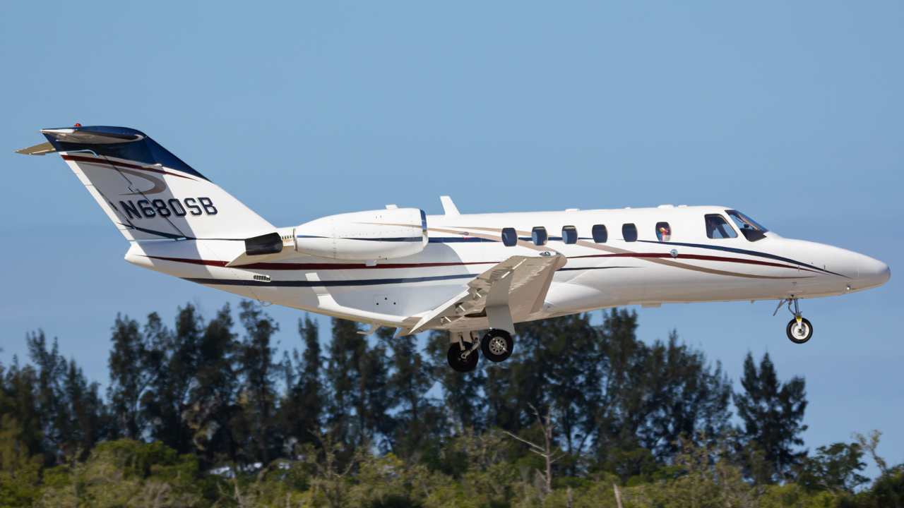 Full size: PRIVATE Cessna Citation CJ2 N680SB at Naples Municipal Airport
