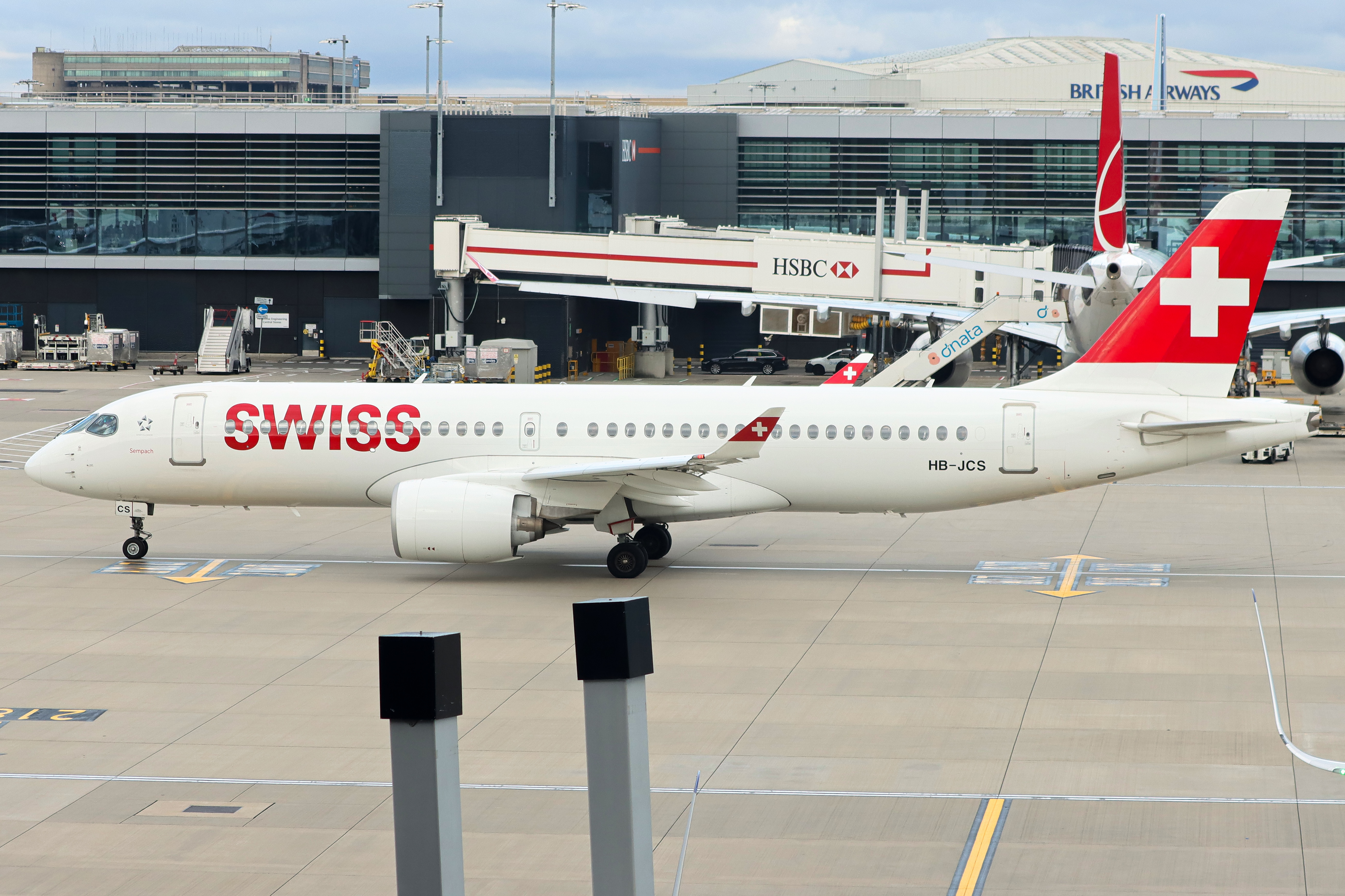 Full size: Swiss International Air Lines Airbus A220-300 HB-JCS at London Heathrow International Airport