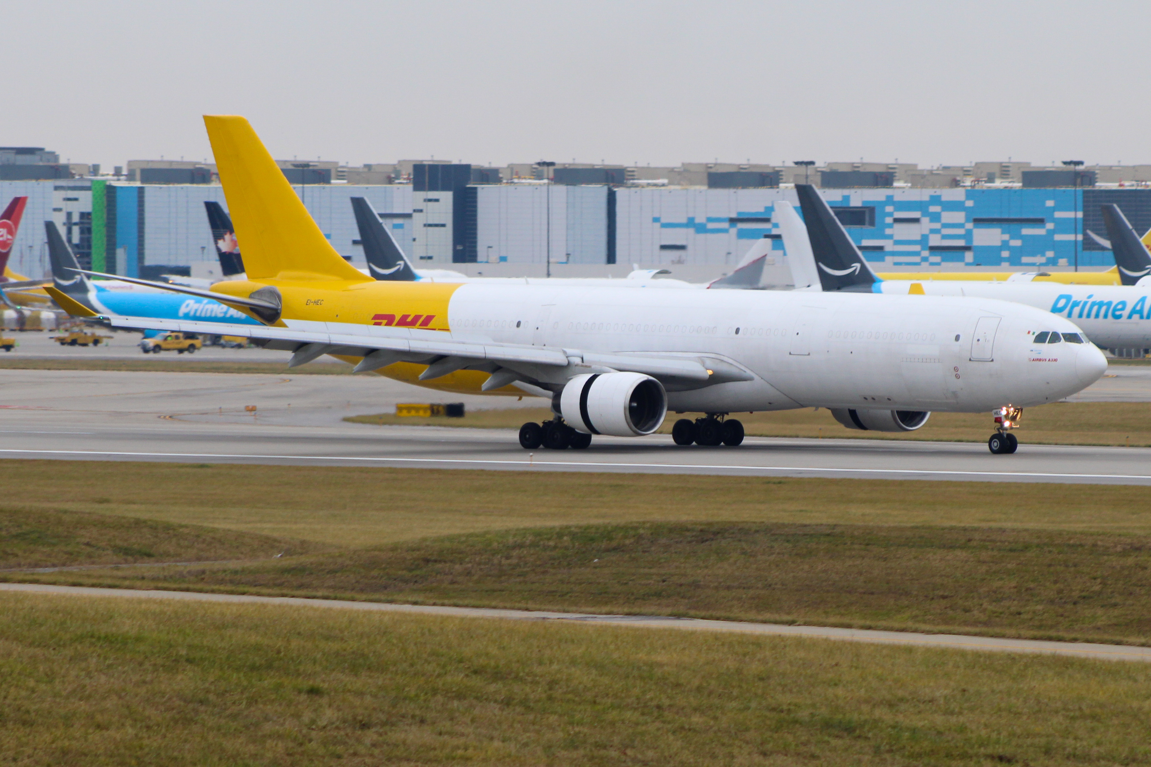 Full size: ASL Airlines Airbus A330-300F EI-HEC at Cincinnati/Northern Kentucky International Airport