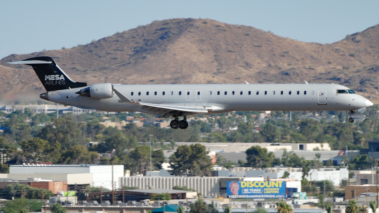 Full size: Mesa Airlines  Mitsubishi CRJ-900 N248LR at Phoenix Sky Harbor International Airport