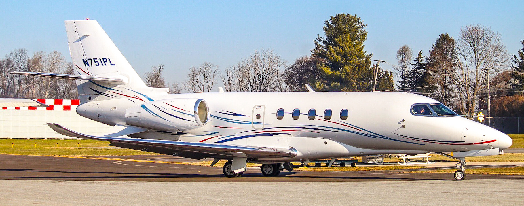 Full size: PRIVATE Cessna Citation Latitude  N751PL at York Airport