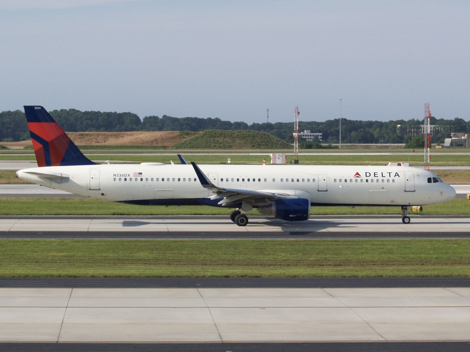 Full size: Delta Airlines Airbus A321-200 N336DX at Hartsfield-Jackson Atlanta International Airport