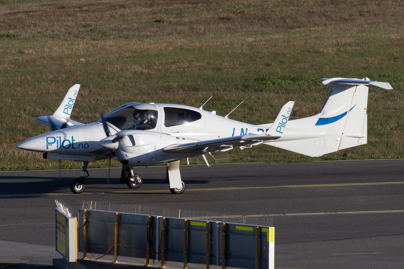 Full size: Pilot Flight Academy Diamond DA-42 Twin Star LN-PFF at Oslo Sandefjord Airport