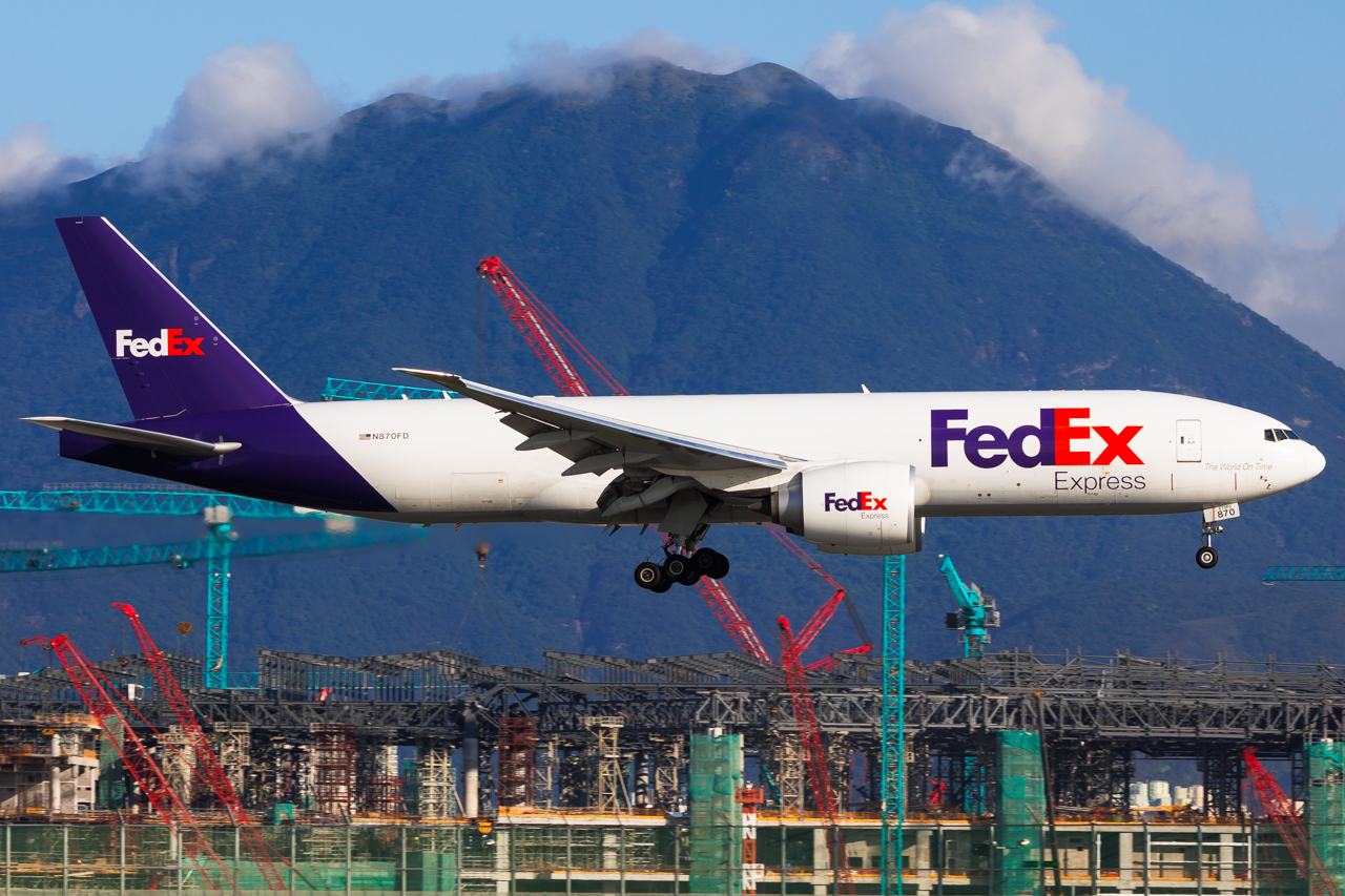 Full size: FedEx Boeing 777-F N870FD at Hong Kong International Airport