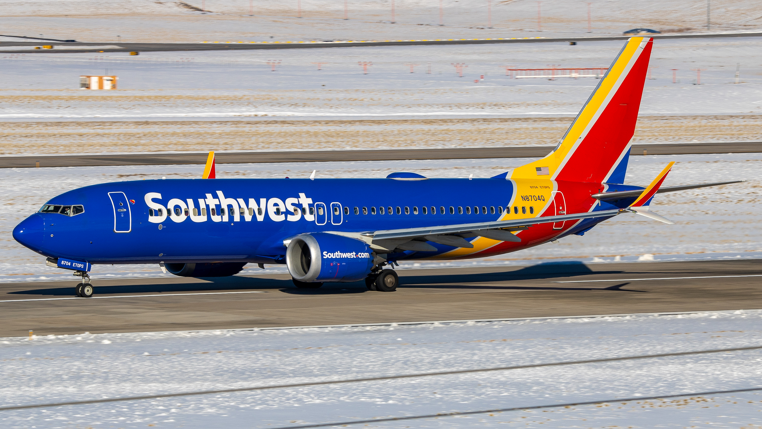 Full size: Southwest Airlines Boeing 737 MAX 8 N8704Q at Denver International Airport
