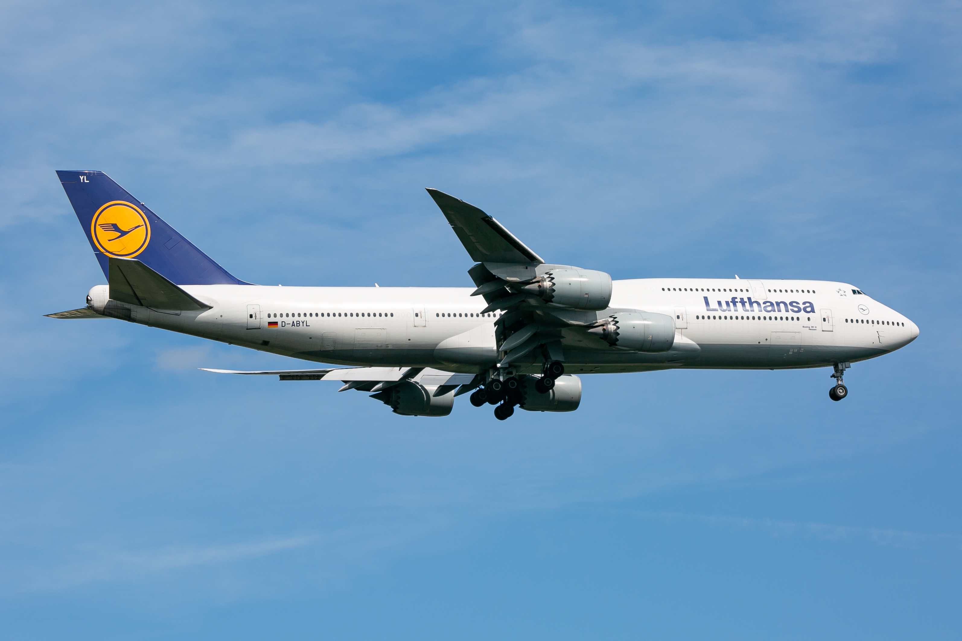 Full size: Lufthansa Boeing 747-8i D-ABYL at Washington Dulles International Airport
