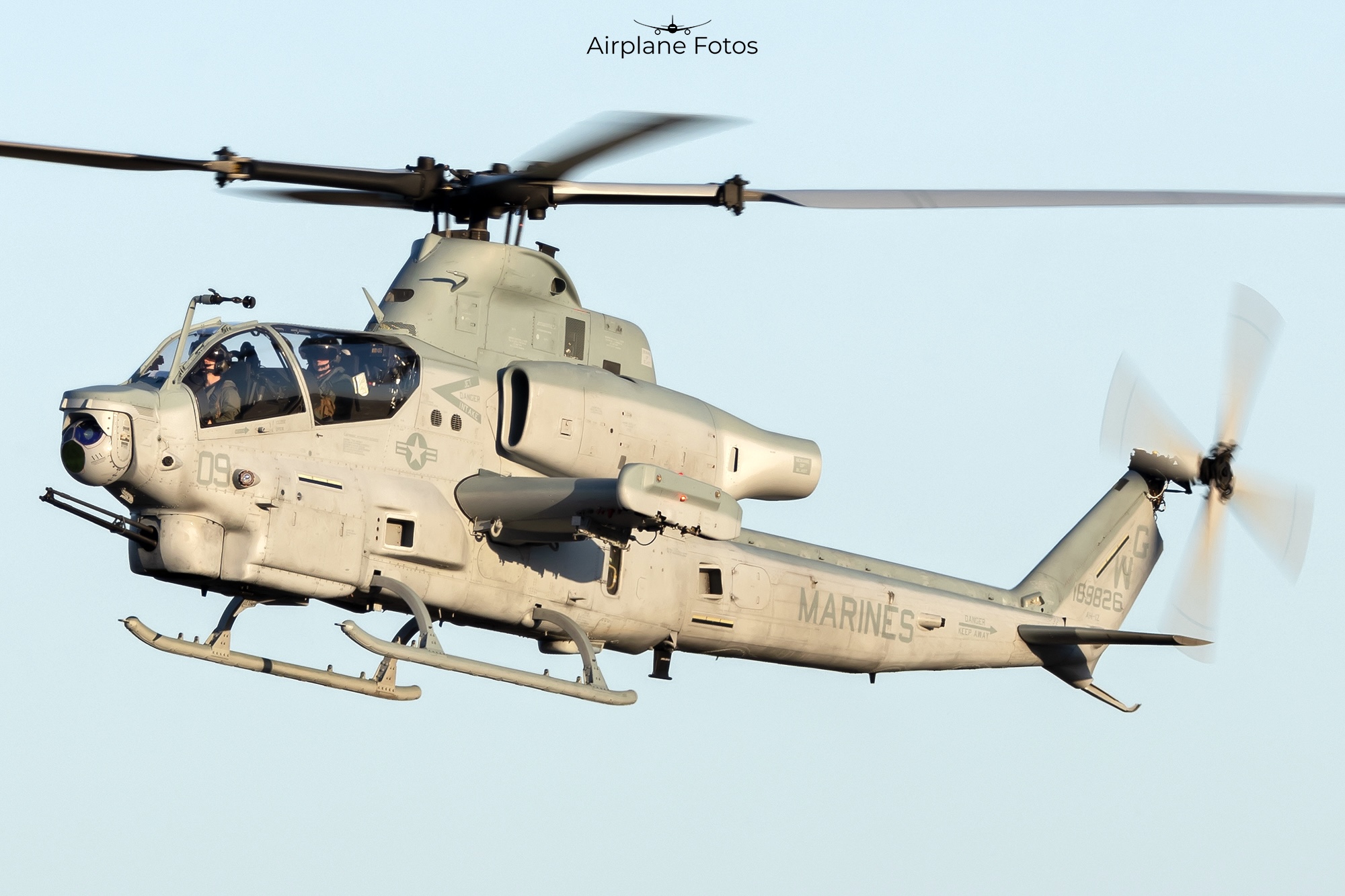 Full size: US Marines Bell AH-1Z Viper 169826 at Reading Regional Airport/Carl A Spaatz Field