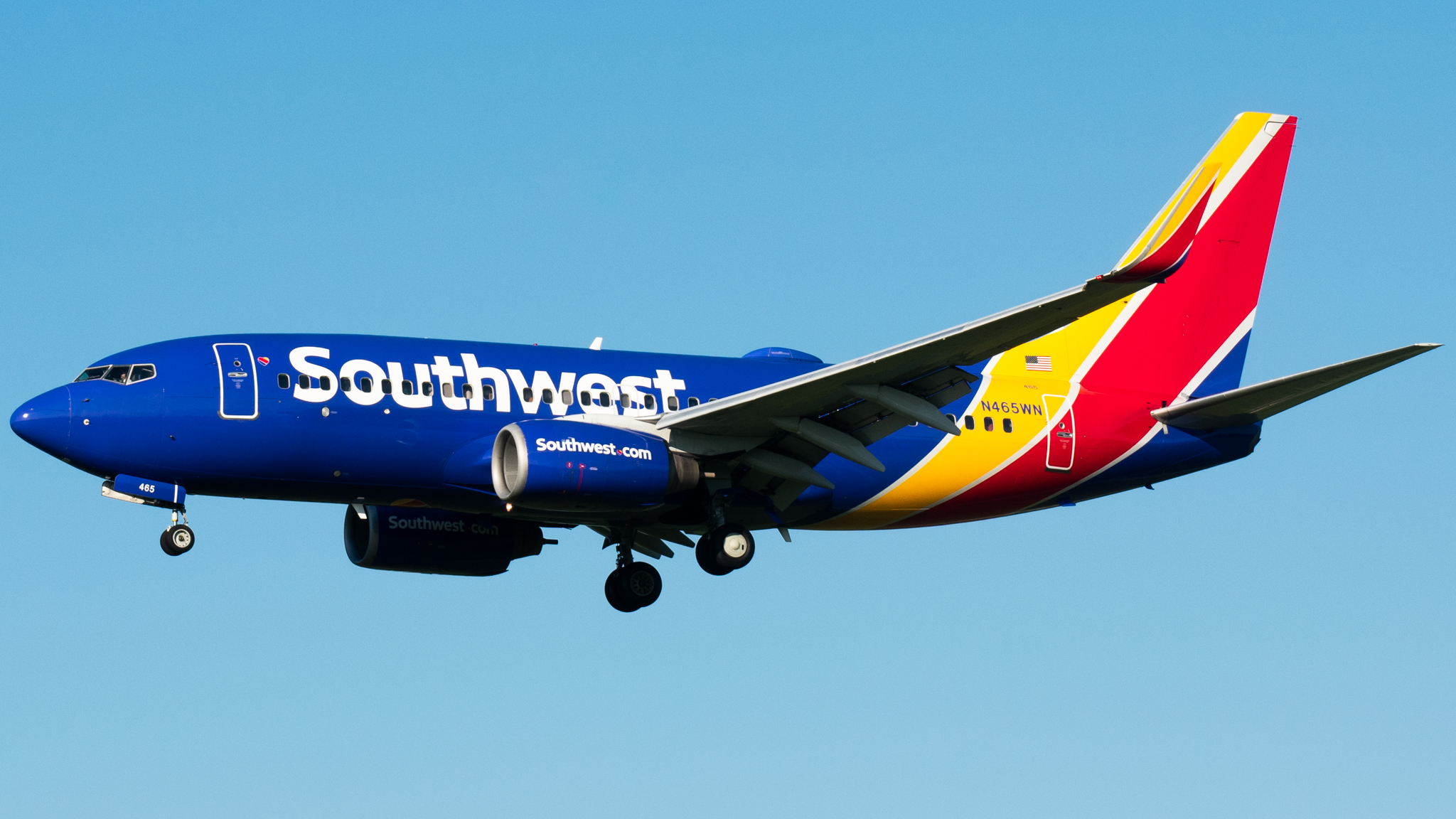 Full size: Southwest Airlines Boeing 737-700 N465WN at Baltimore/Washington International Thurgood Marshall Airport