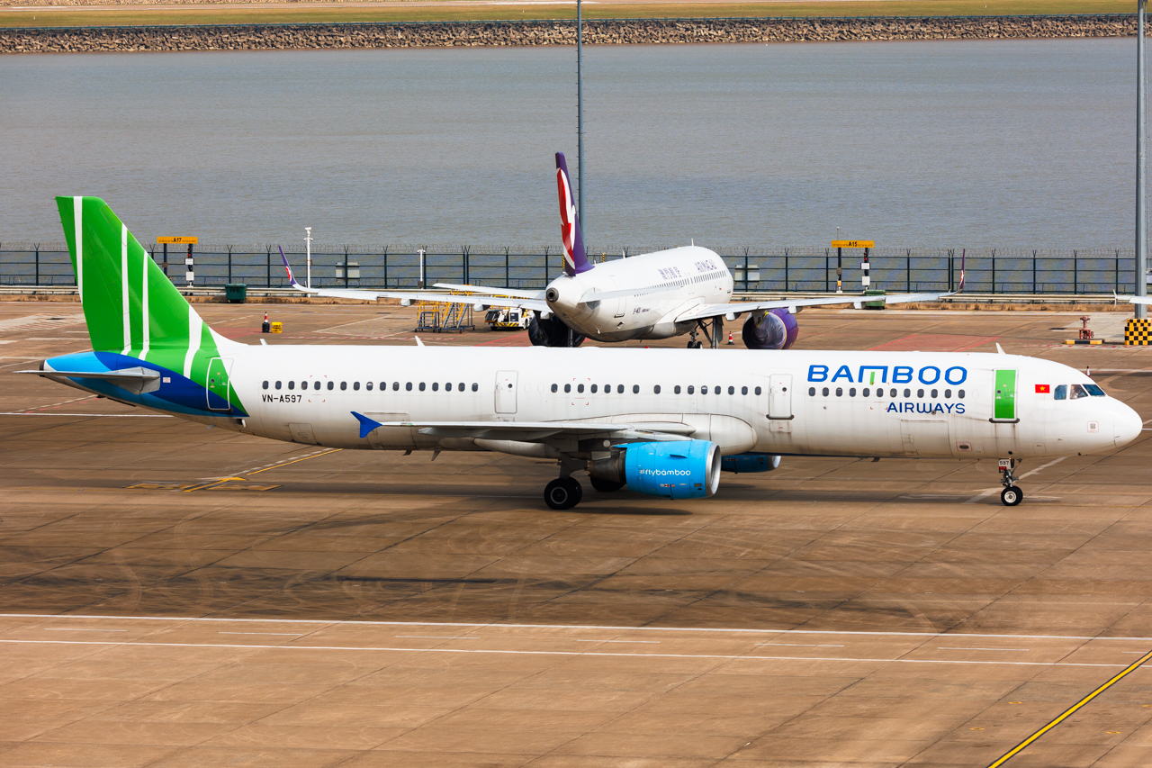 Full size: Bamboo Airways Airbus A321-200 VN-A597 at Macau International Airport
