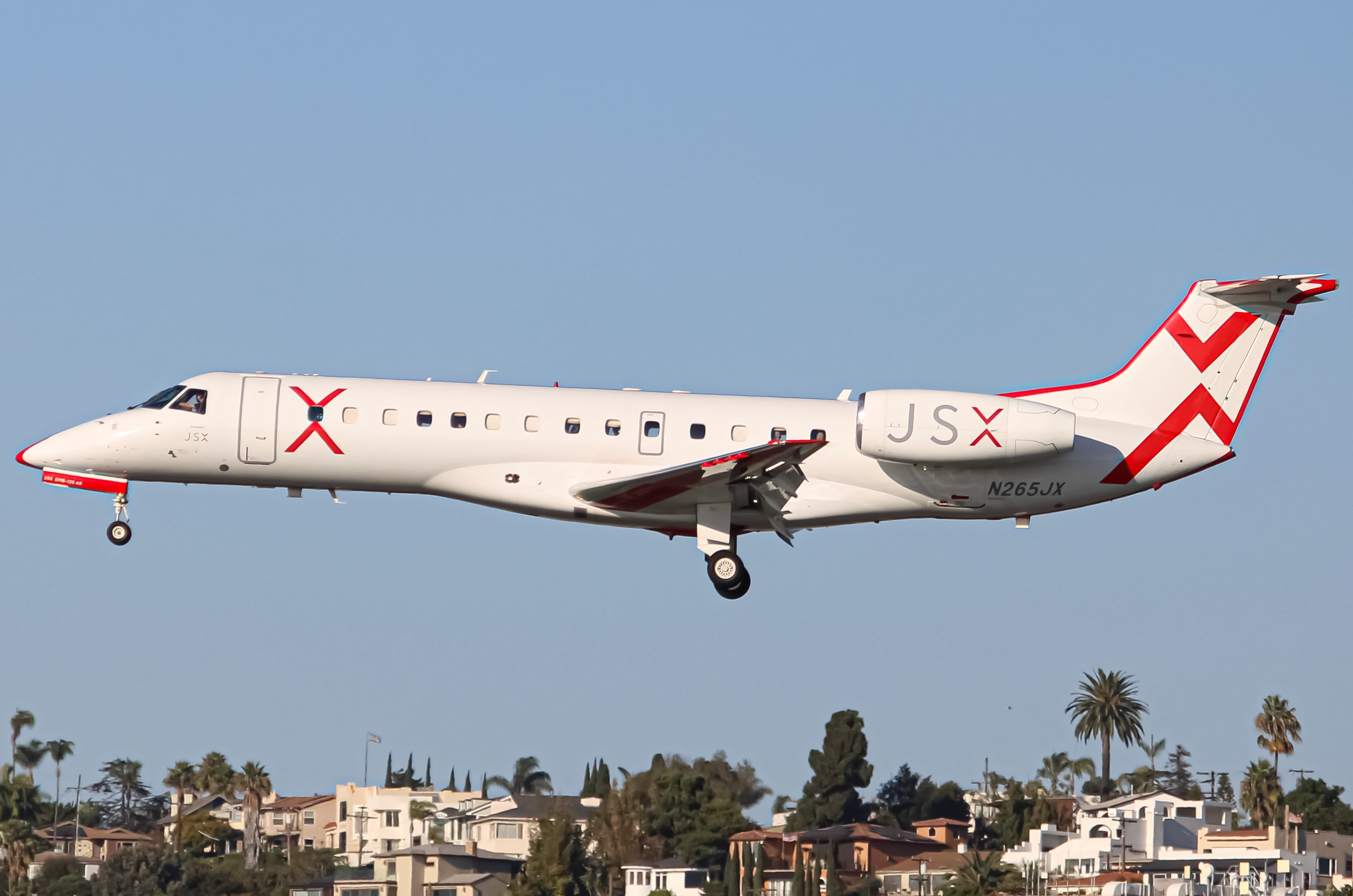 Full size: JetSuiteX Embraer ERJ135 N266JX at San Diego International Airport