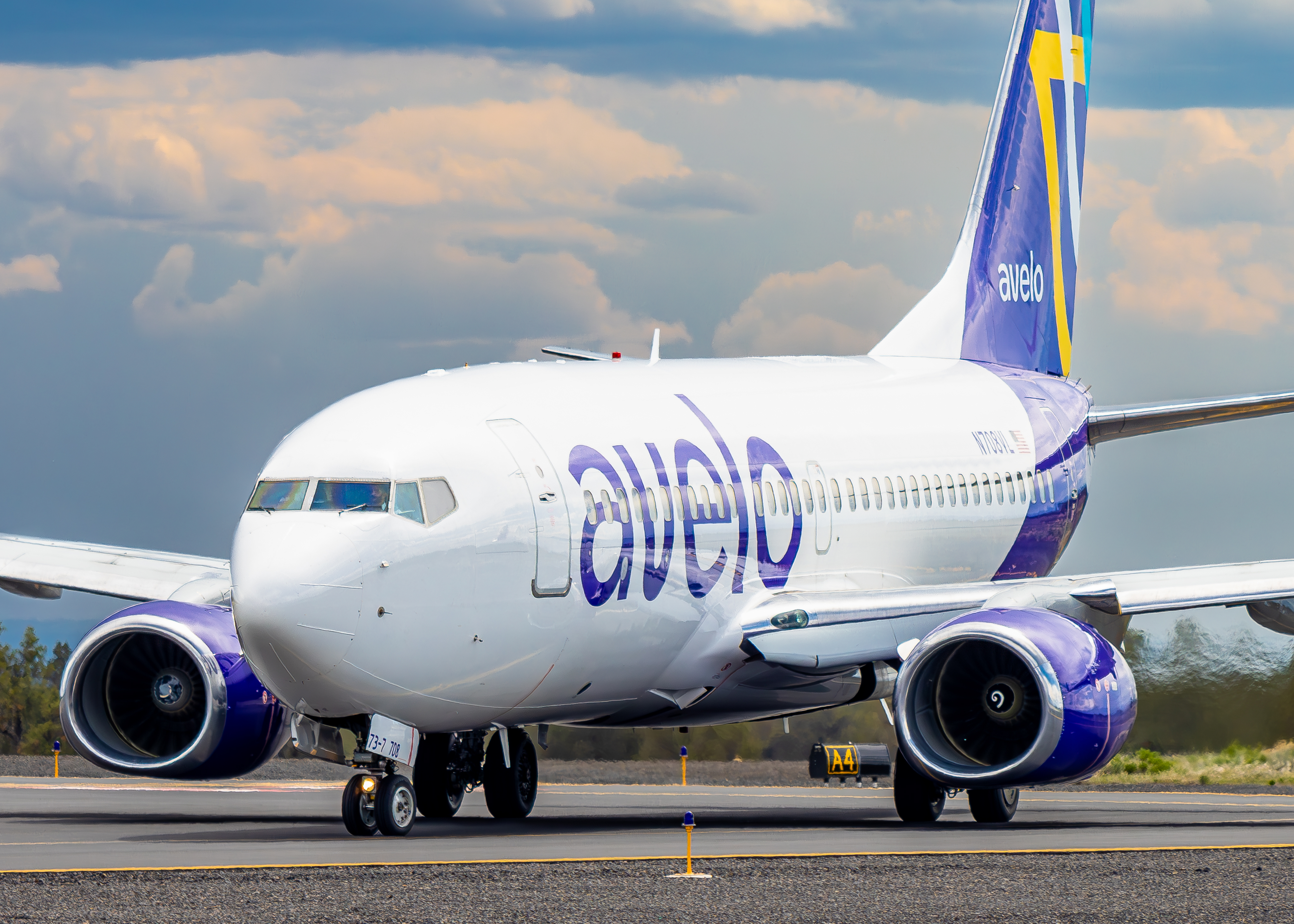 Full size: Avelo Airlines Boeing 737-700 N708VL at Roberts Field Airport