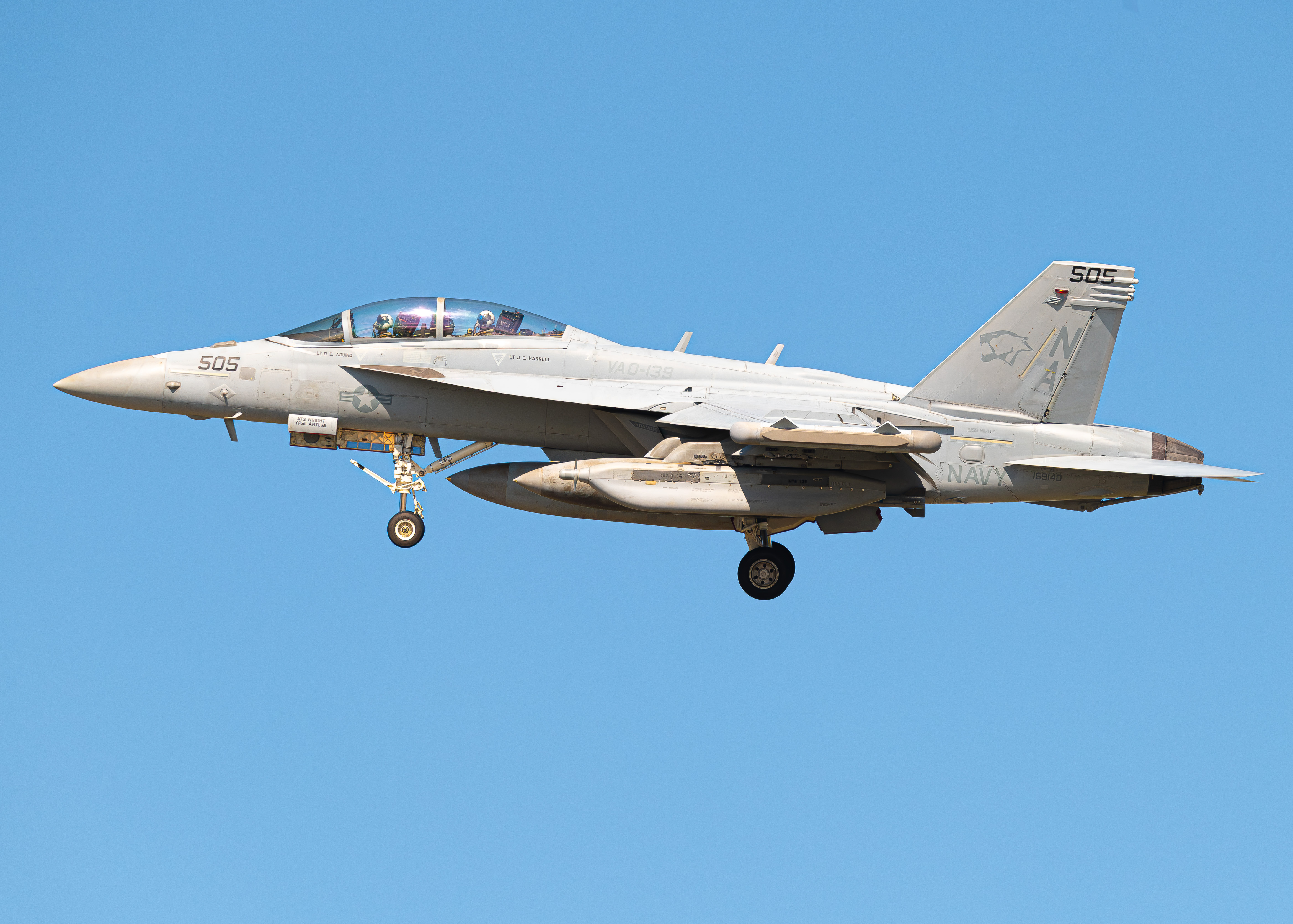 Full size: USN - United States Navy Boeing EA-18G Growler 169140 at North Island NAS