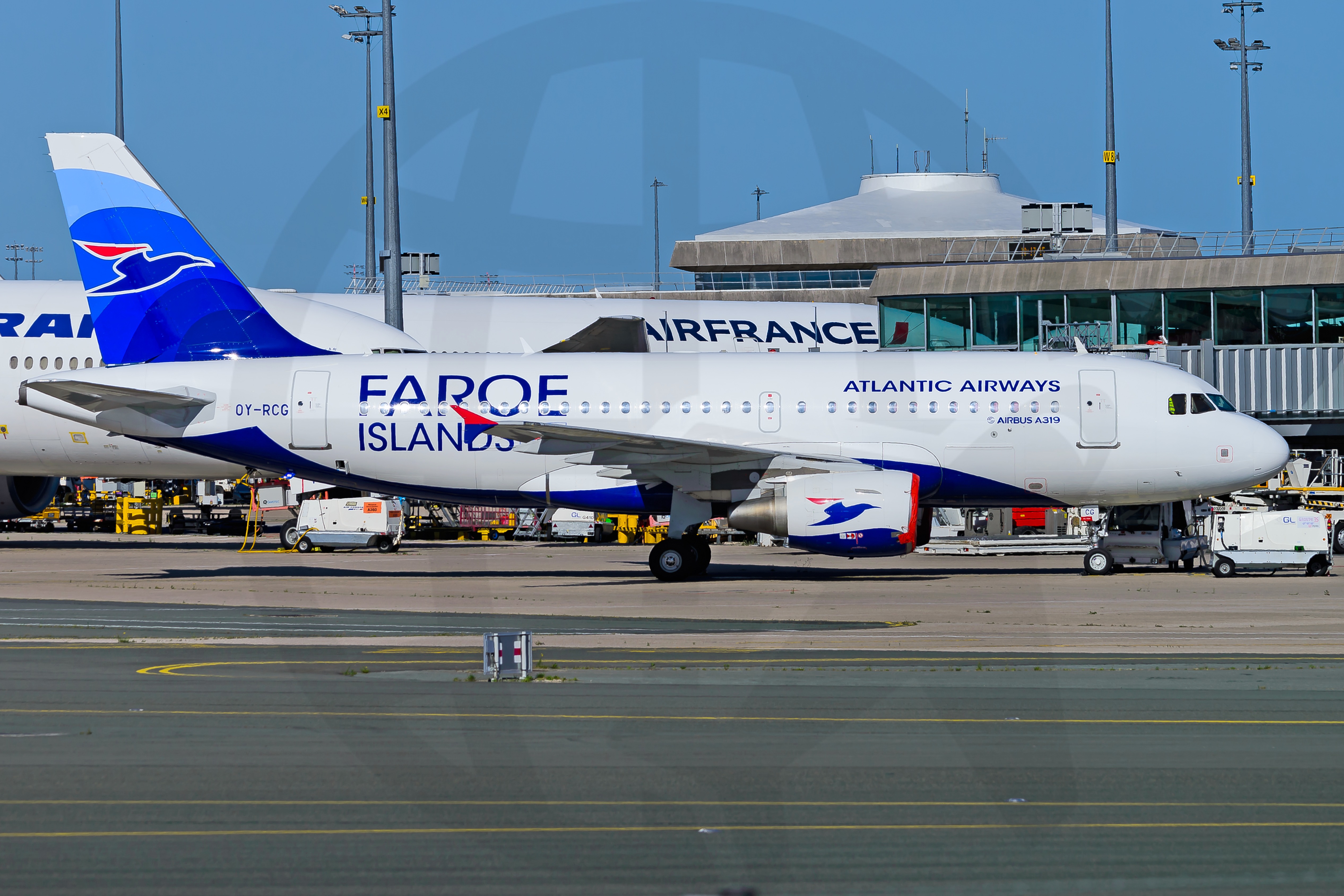 Full size: Atlantic Airways Airbus A319 OY-RCG at Paris Charles de Gaulle Airport
