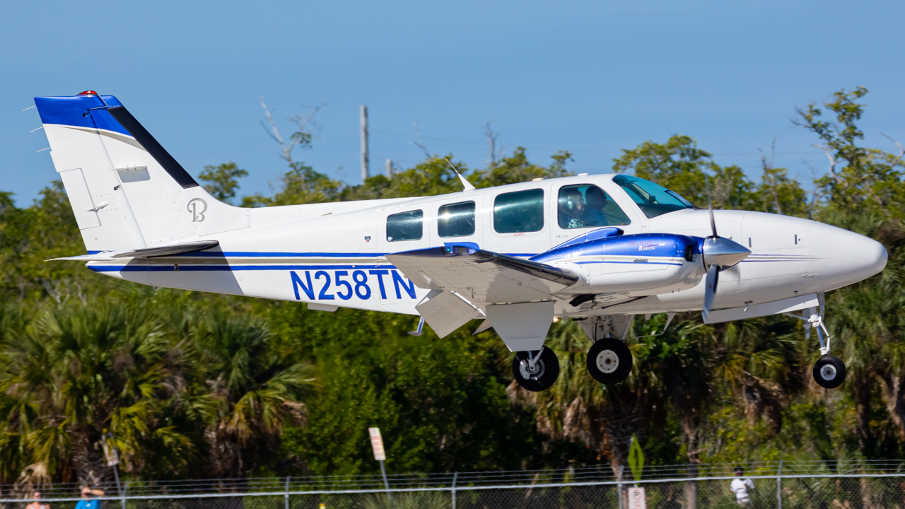 Full size: PRIVATE Beech 58 Baron N258TN at Naples Municipal Airport
