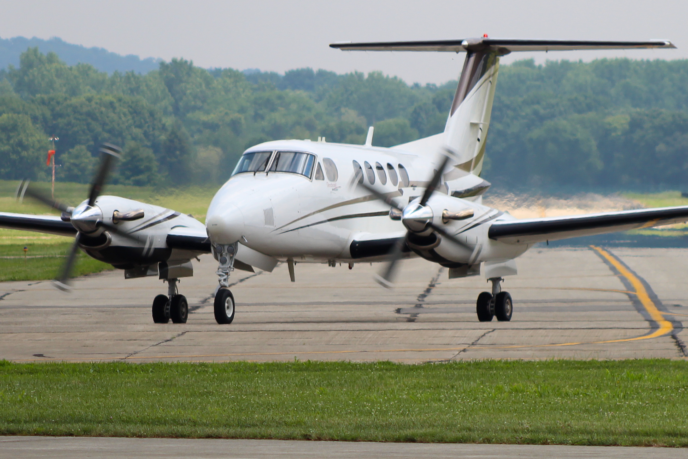 Full size: PRIVATE Beechcraft B200 N151WT at Cincinnati Municipal Airport/Lunken Field