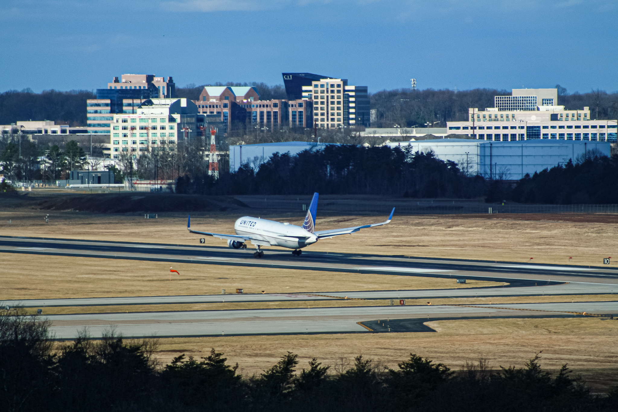Full size: Airport Photo KIAD at Washington Dulles International Airport
