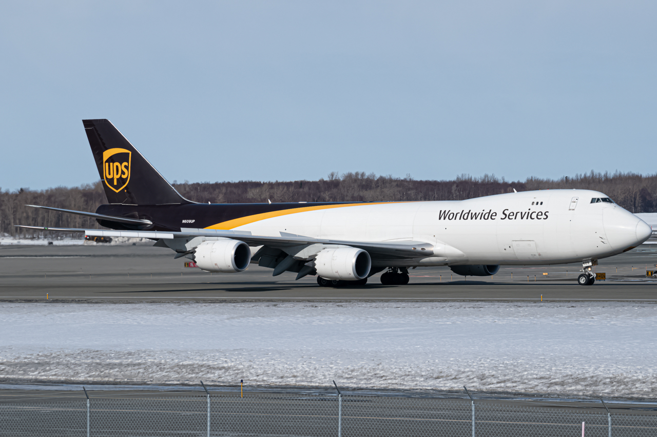 Full size: United Parcel Service Boeing 747-8F N609UP at Anchorage Ted Stevens International Airport