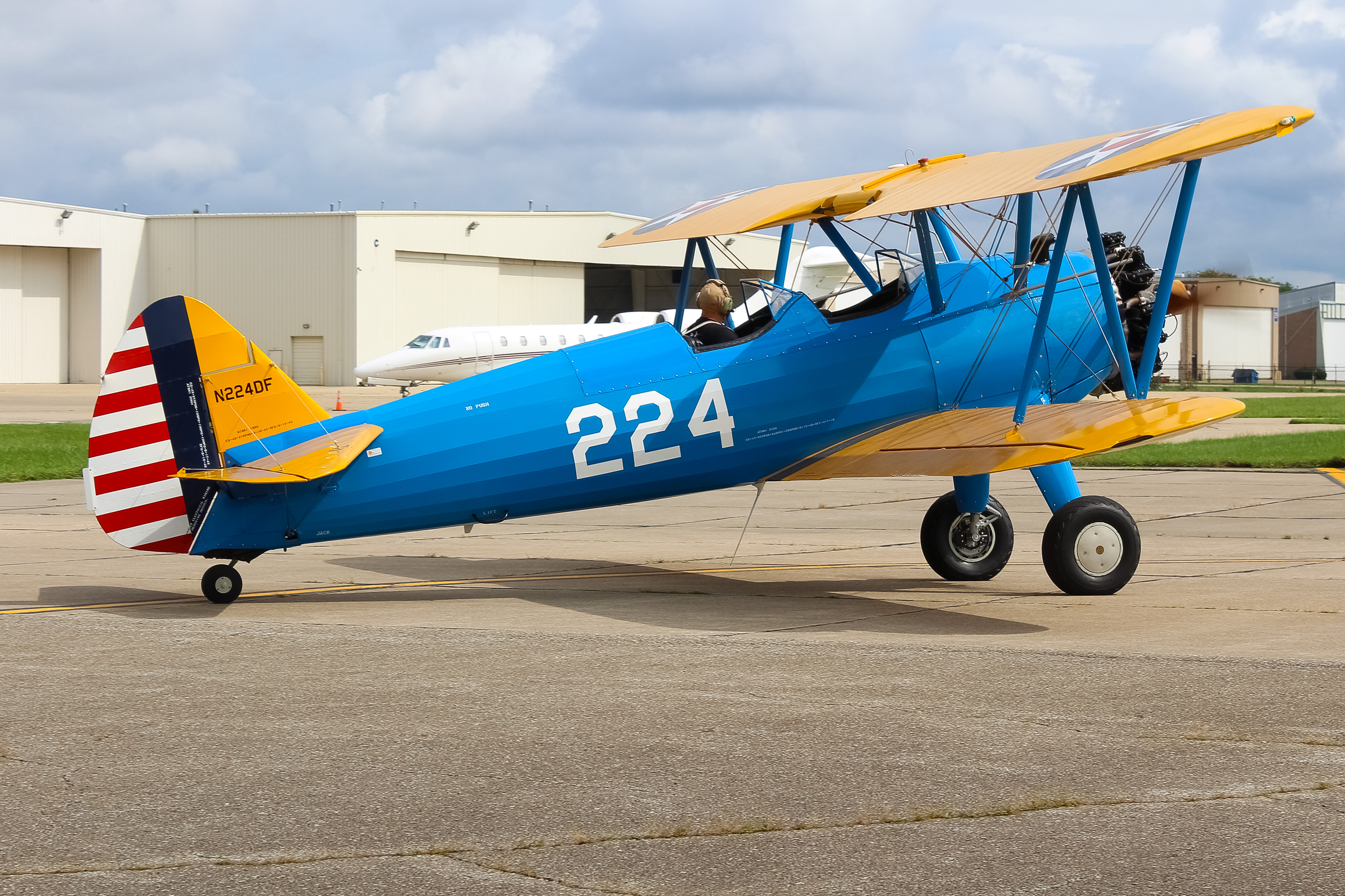 Full size: PRIVATE Boeing Stearman N224DF at Cincinnati Municipal Airport/Lunken Field